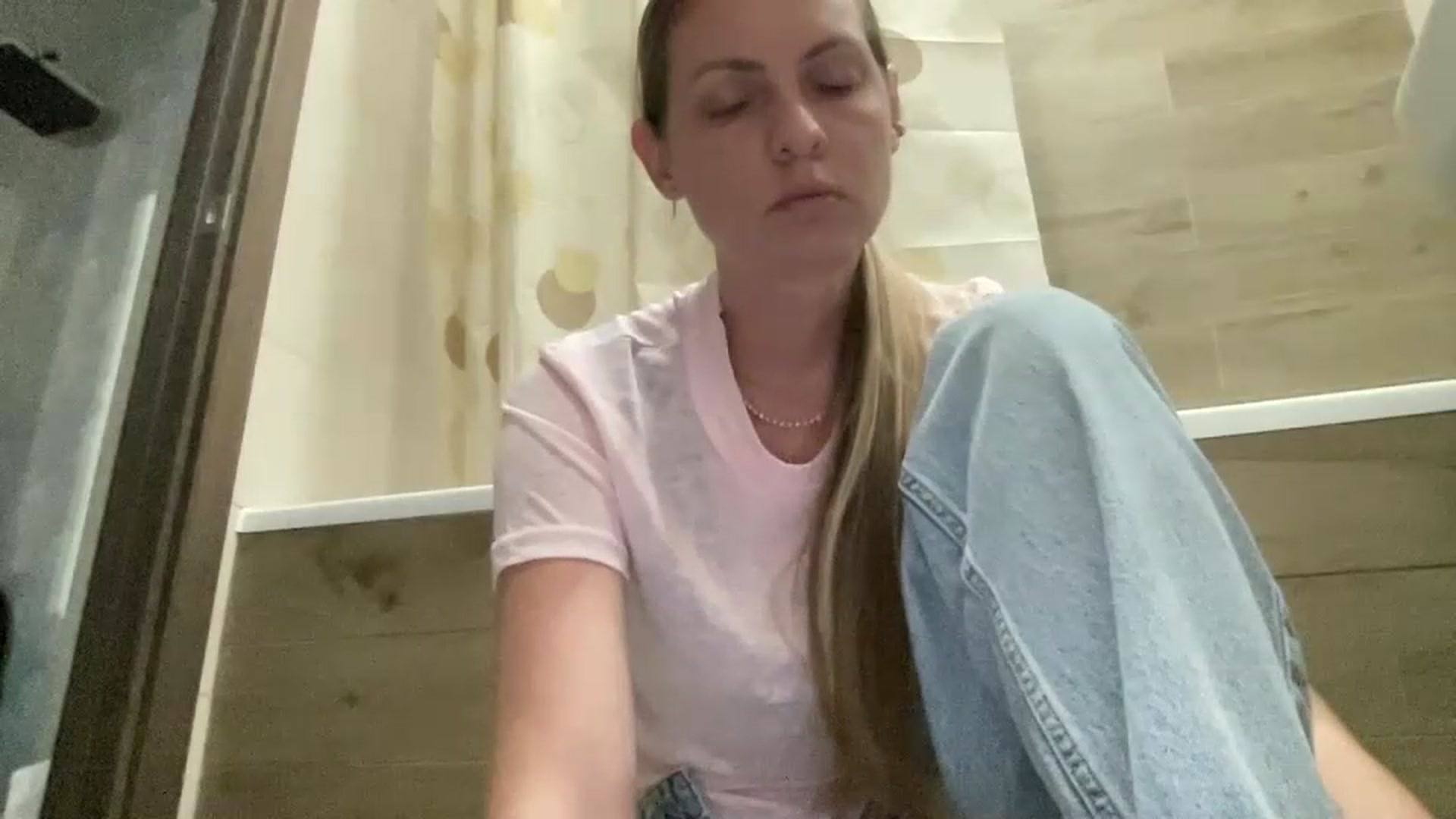 Gallery image thumbnail from Lana_Moore's myfreecams stream on, 07/22/2026, 16:57 image 11 of 20