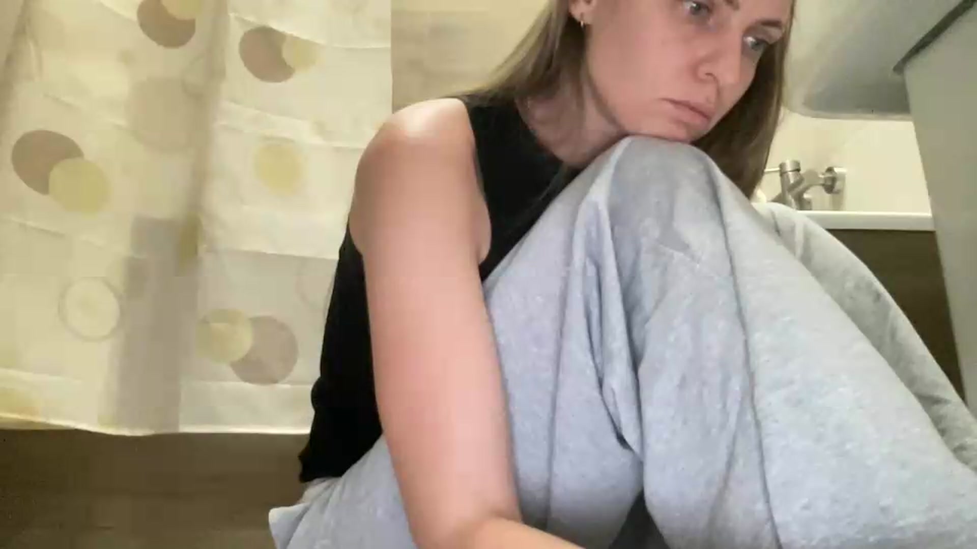 Gallery image thumbnail from Lana_Moore's myfreecams stream on, 09/12/2026, 17:54 image 7 of 20