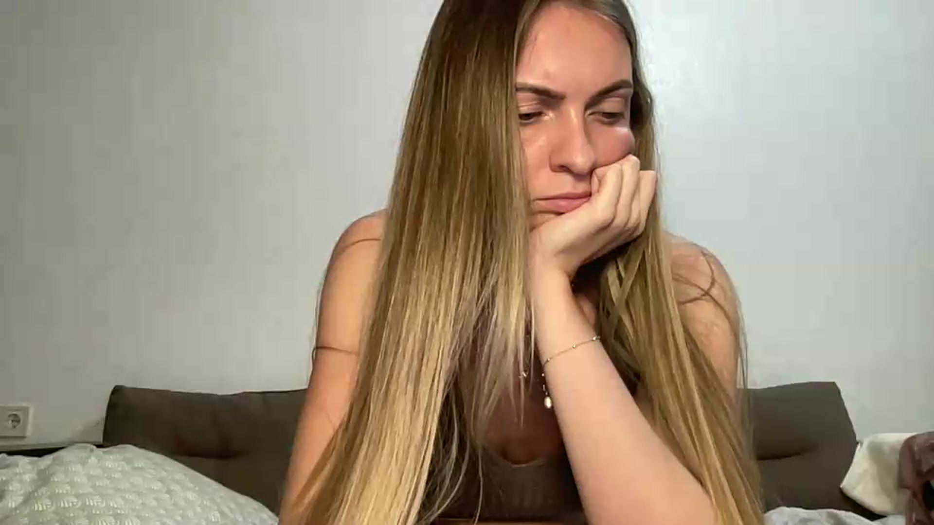 Gallery image thumbnail from Lana_Moore's myfreecams stream on, 09/15/2026, 17:59 image 13 of 20