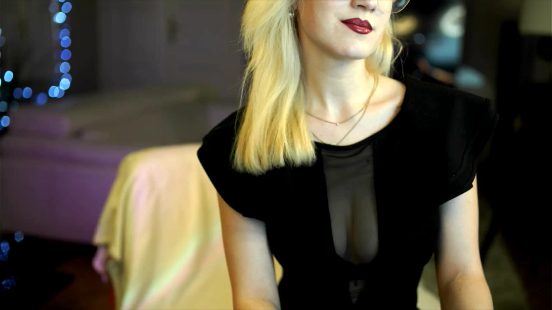 Gallery image thumbnail from Lana_m0ren0's myfreecams stream on, 12/25/2025, 19:52 image 3 of 20