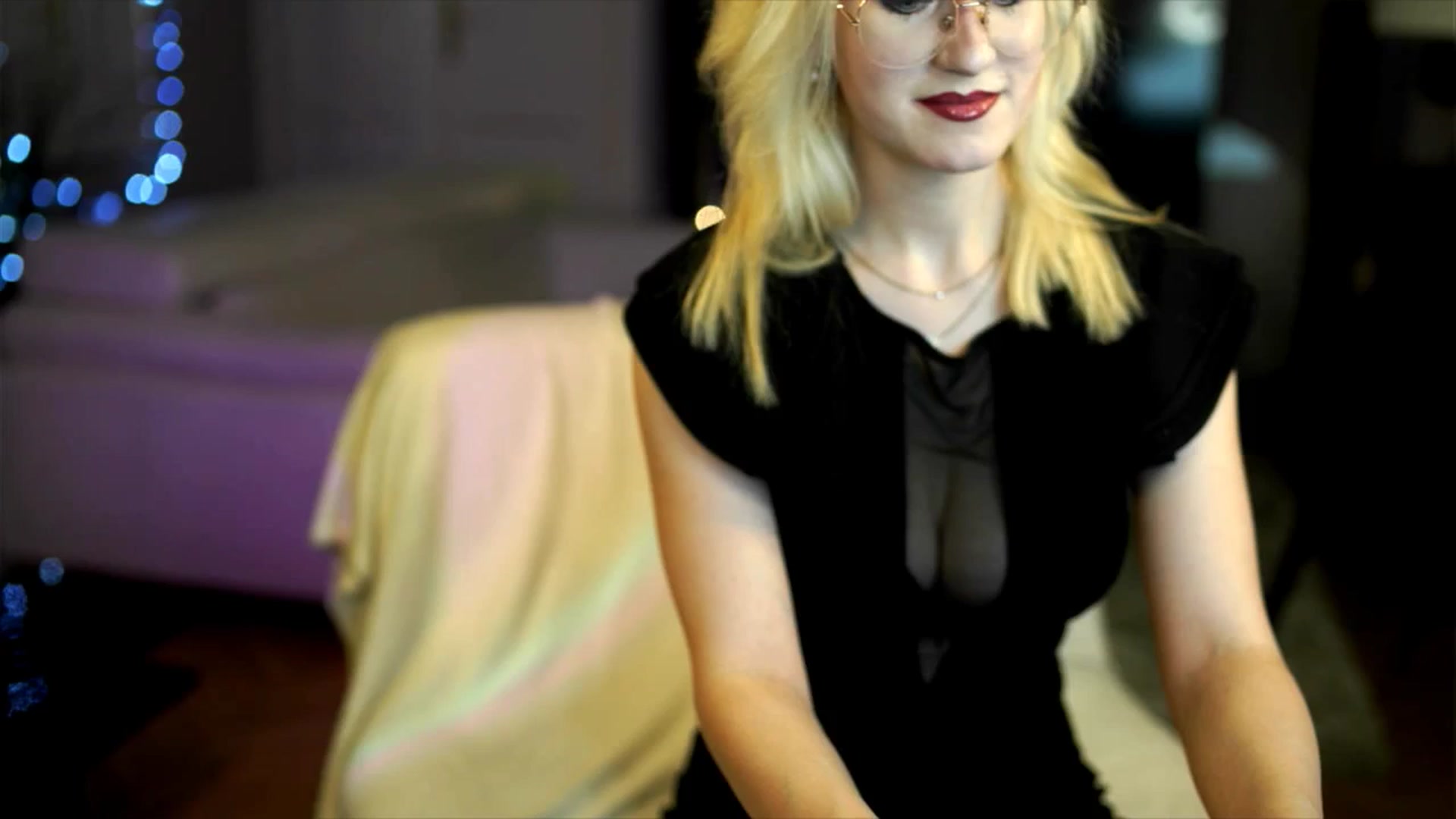 Gallery image thumbnail from Lana_m0ren0's myfreecams stream on, 12/25/2025, 22:53 image 14 of 20