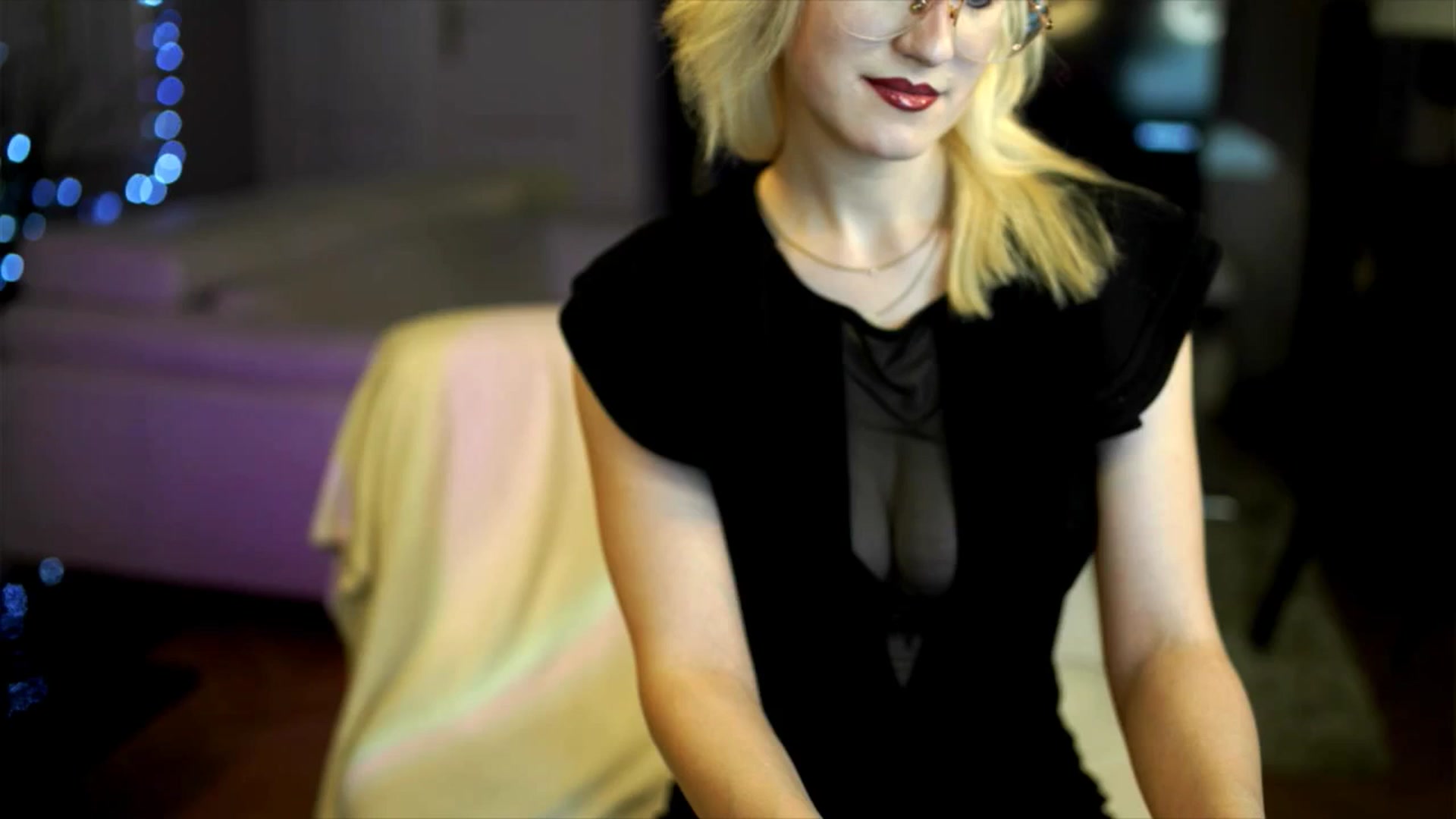 Gallery image thumbnail from Lana_m0ren0's myfreecams stream on, 12/25/2025, 22:53 image 10 of 20
