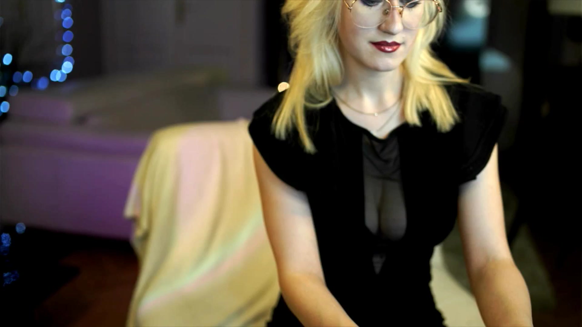 Gallery image thumbnail from Lana_m0ren0's myfreecams stream on, 12/25/2025, 22:53 image 13 of 20