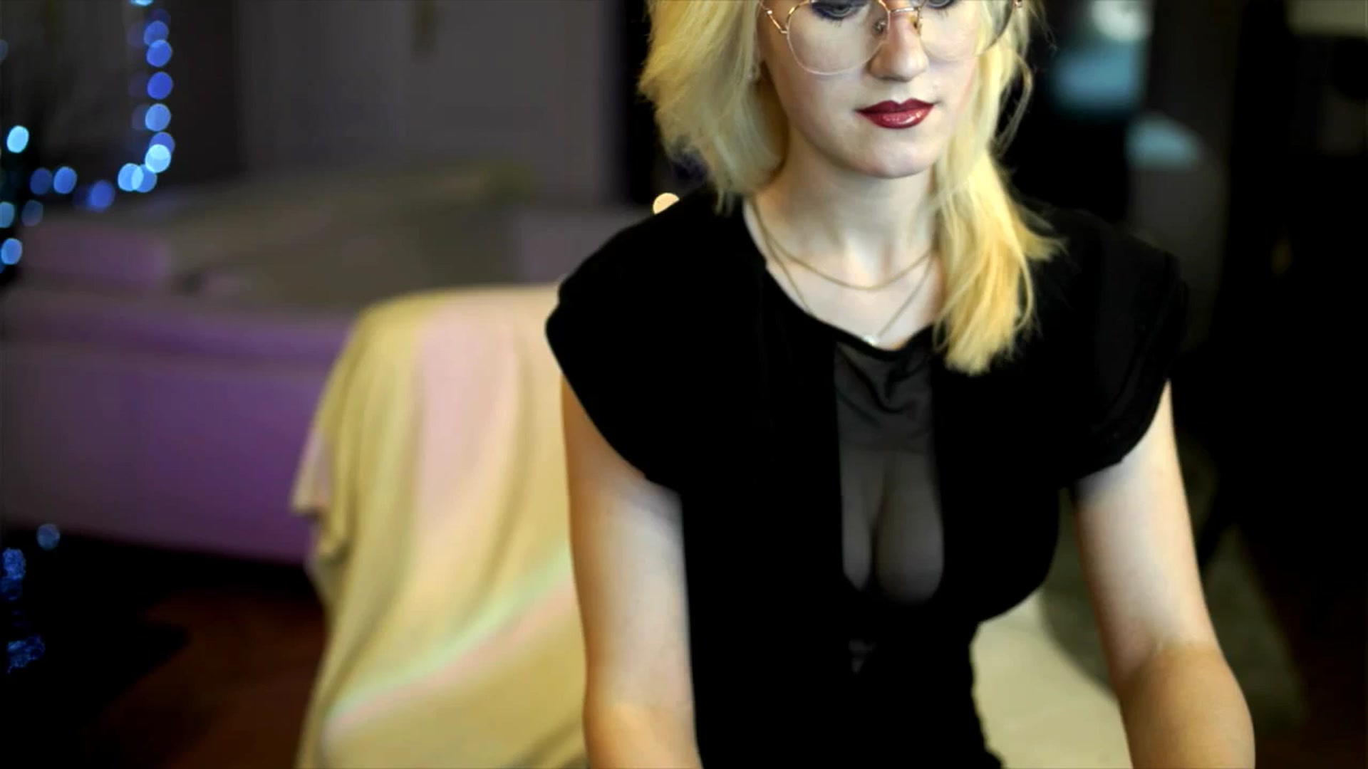 Gallery image thumbnail from Lana_m0ren0's myfreecams stream on, 12/25/2025, 22:53 image 8 of 20