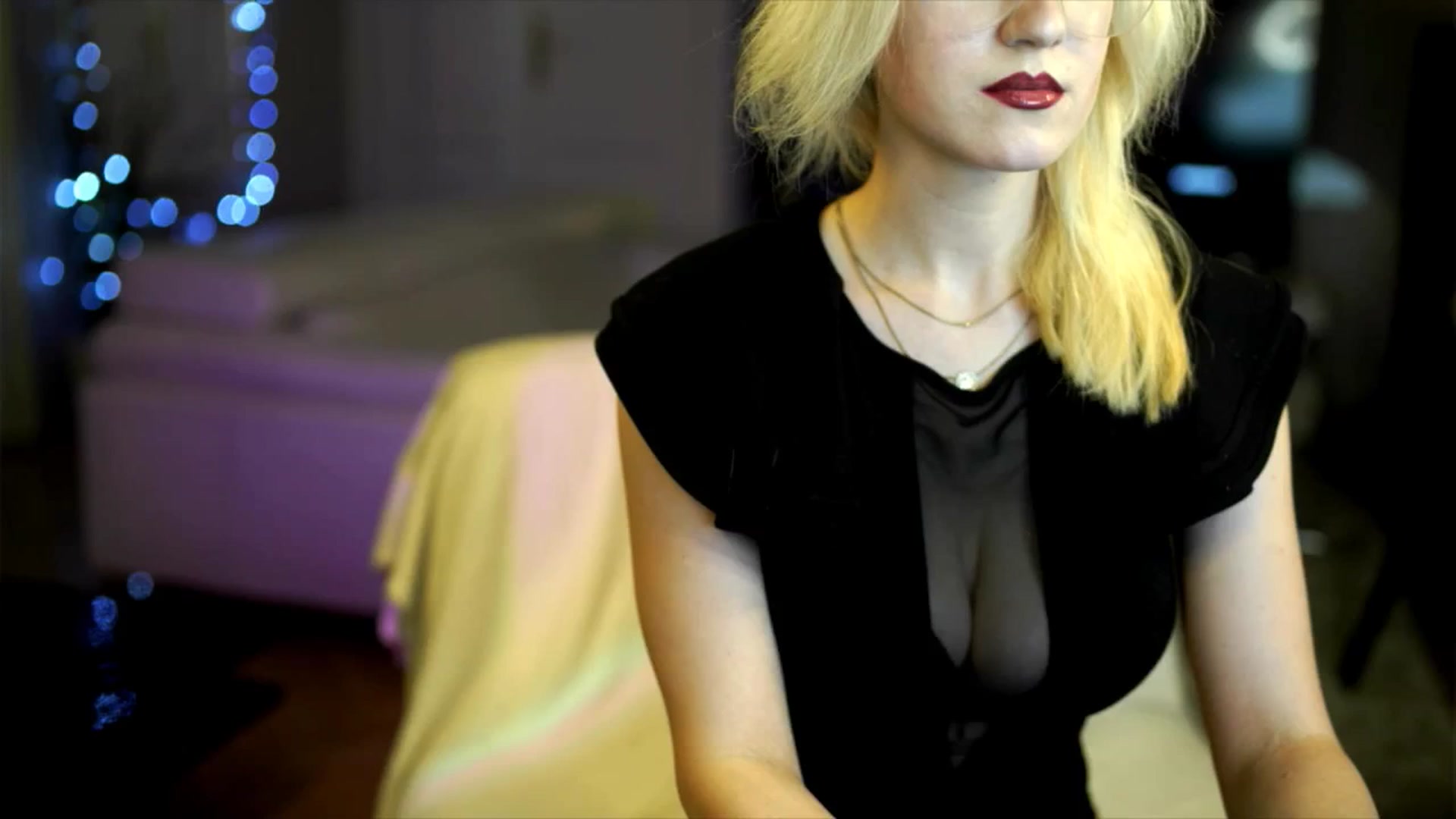 Gallery image thumbnail from Lana_m0ren0's myfreecams stream on, 12/25/2025, 22:53 image 3 of 20