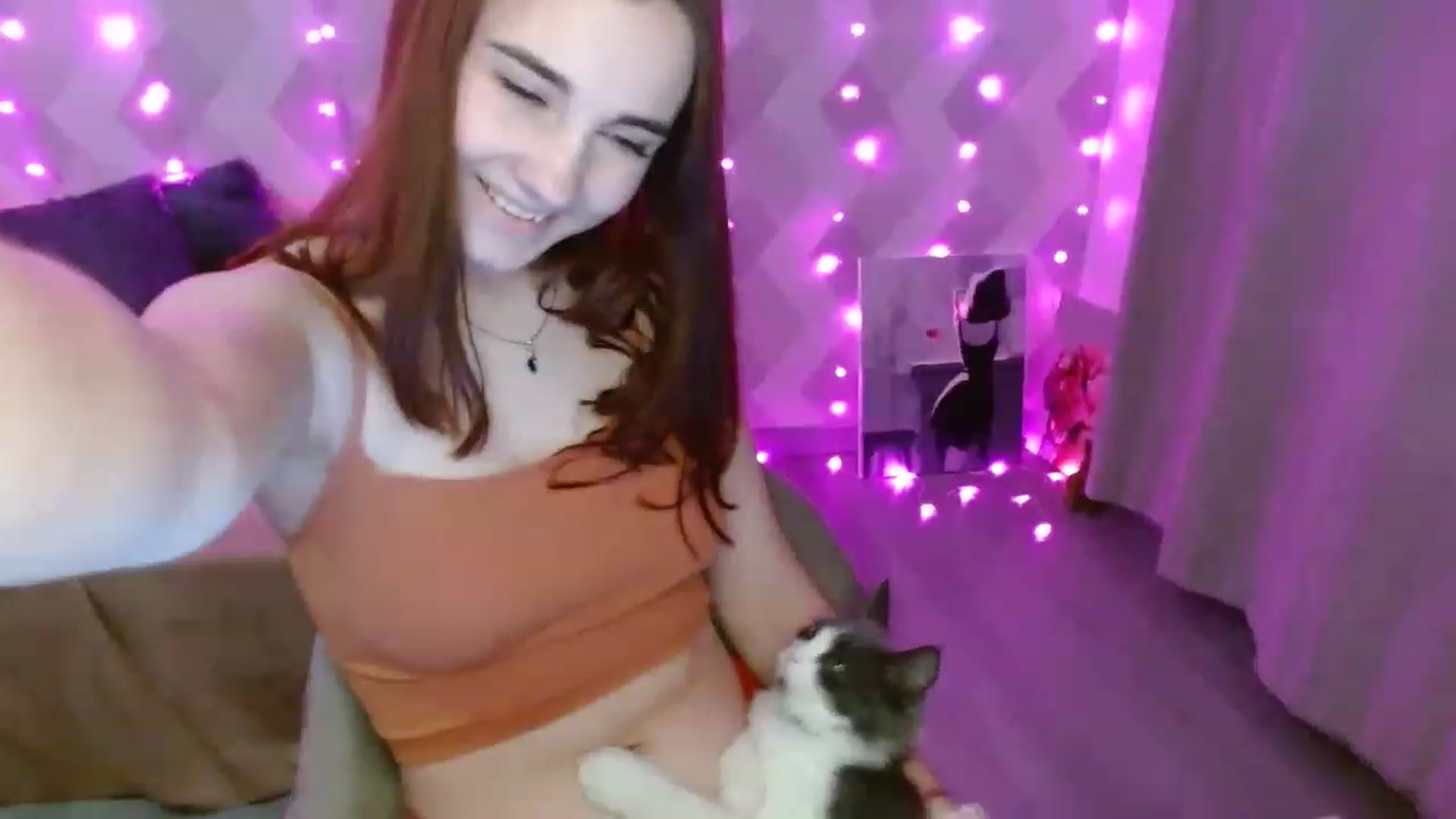 Gallery image thumbnail from LaneyGrey's myfreecams stream on, 11/16/2022, 14:26 image 6 of 20