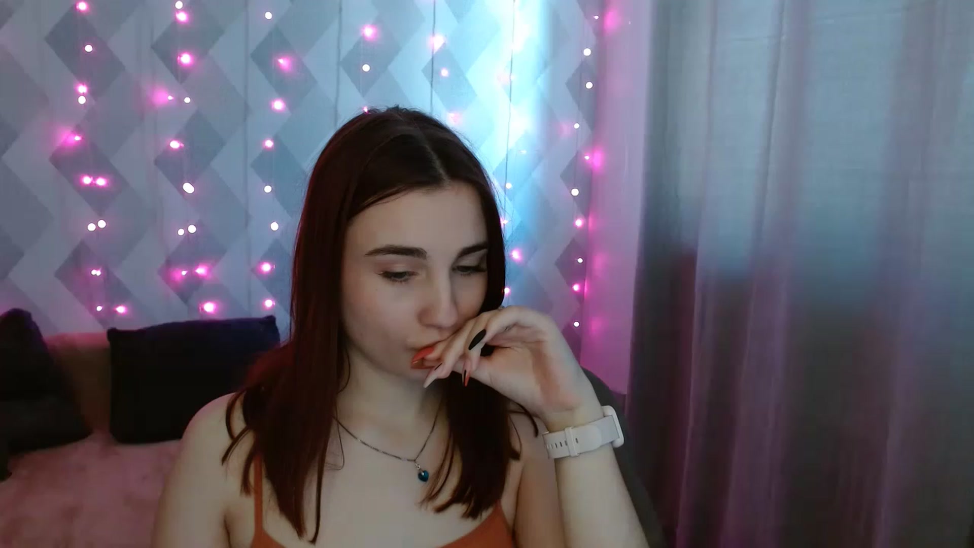 Gallery image thumbnail from LaneyGrey's myfreecams stream on, 11/19/2022, 12:23 image 6 of 20