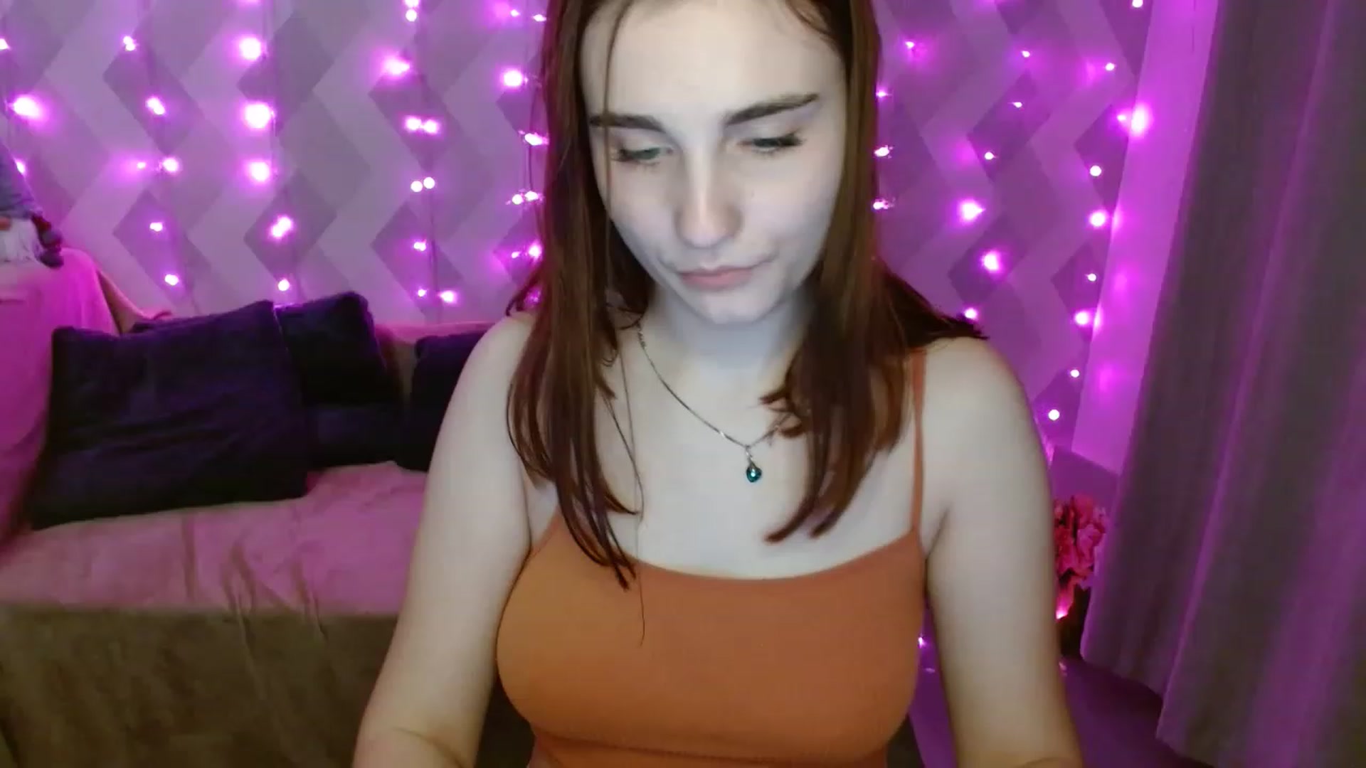 Gallery image thumbnail from LaneyGrey's myfreecams stream on, 11/19/2022, 14:51 image 8 of 20