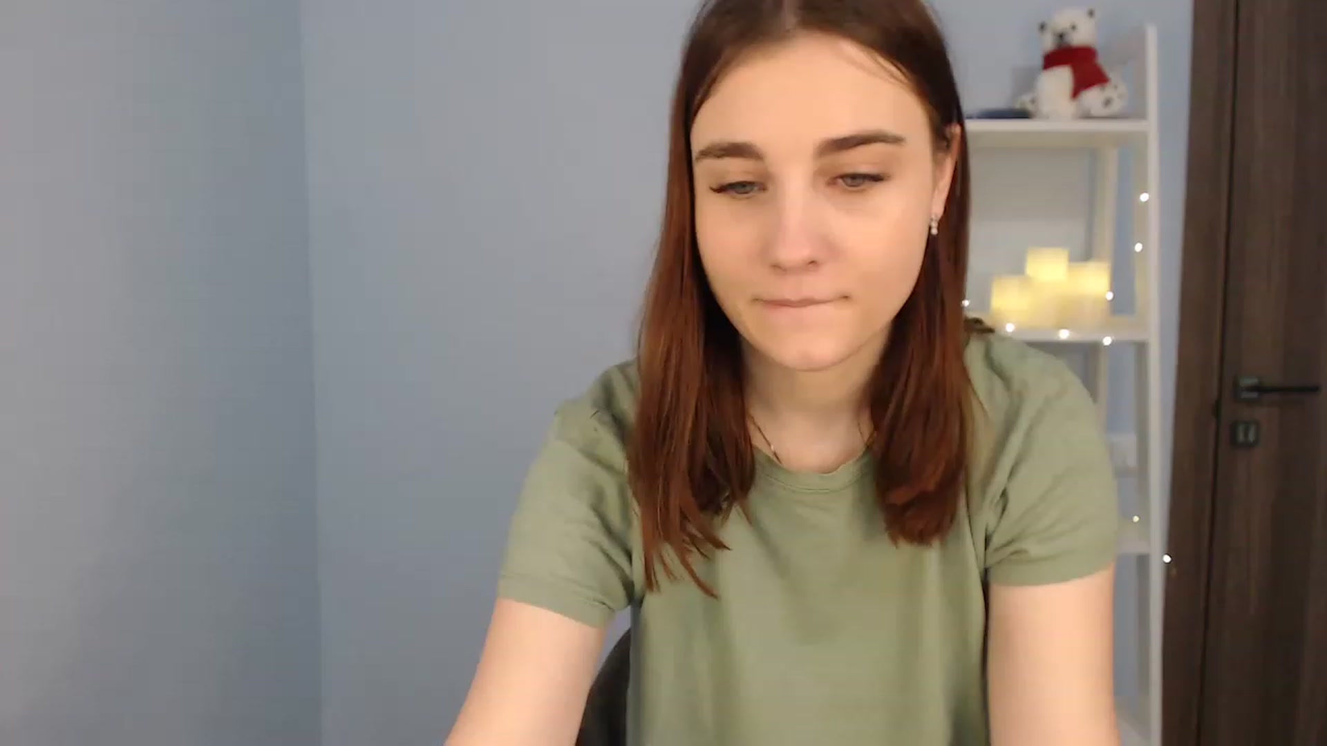 Gallery image thumbnail from LaneyGrey's myfreecams stream on, 12/02/2022, 08:58 image 19 of 20