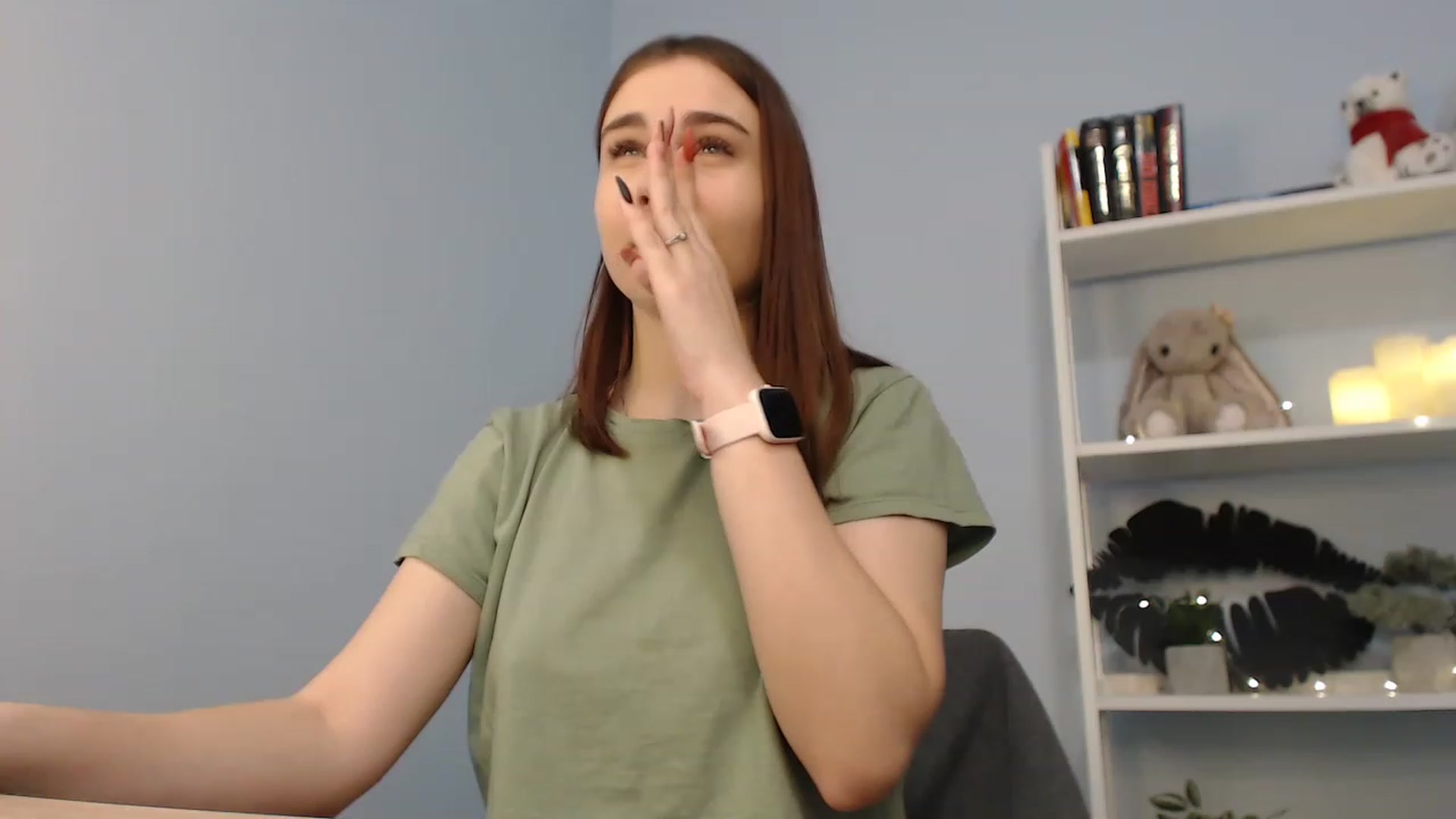 Gallery image thumbnail from LaneyGrey's myfreecams stream on, 12/02/2022, 08:58 image 13 of 20