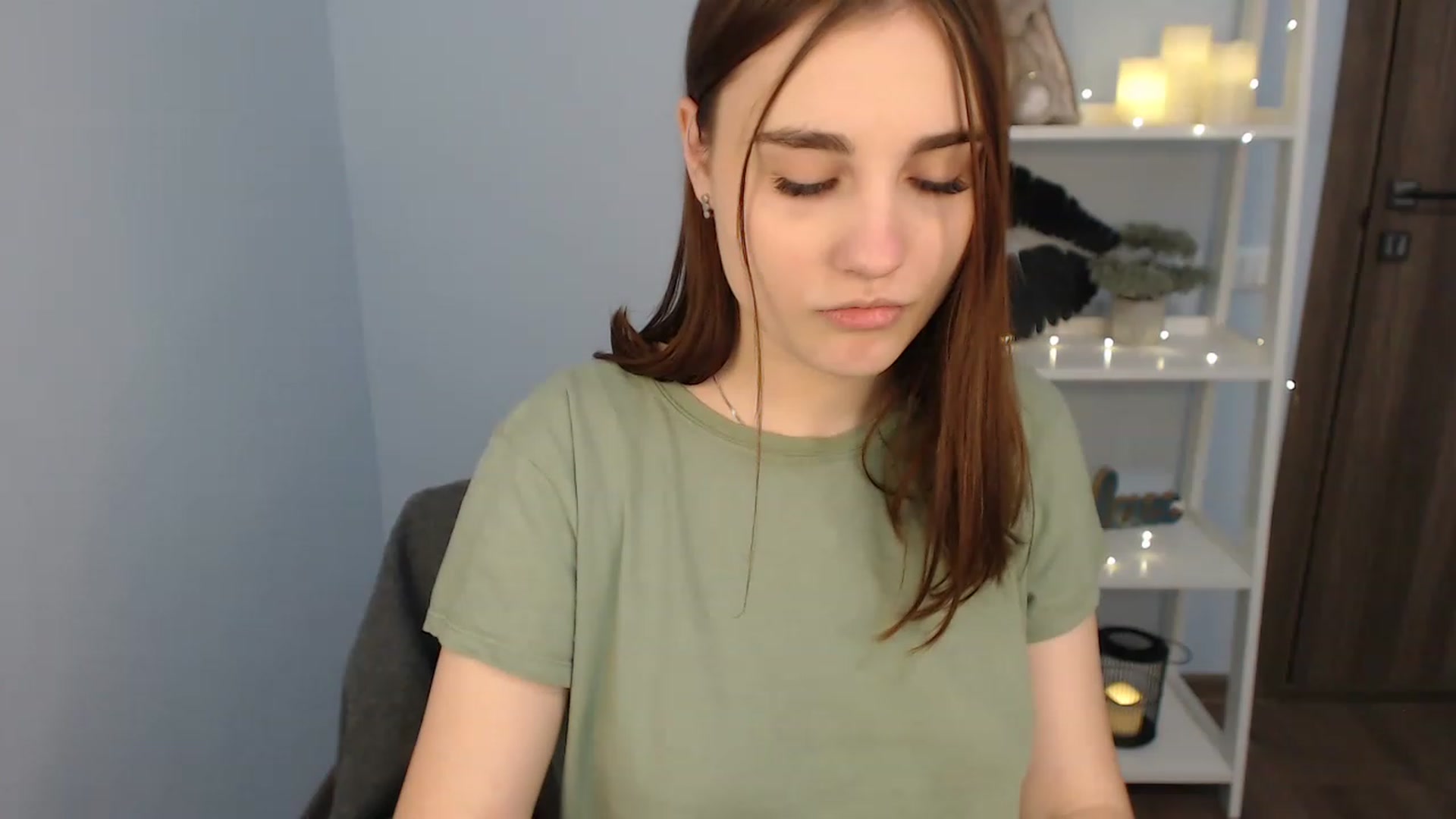 Gallery image thumbnail from LaneyGrey's myfreecams stream on, 12/02/2022, 09:57 image 5 of 20