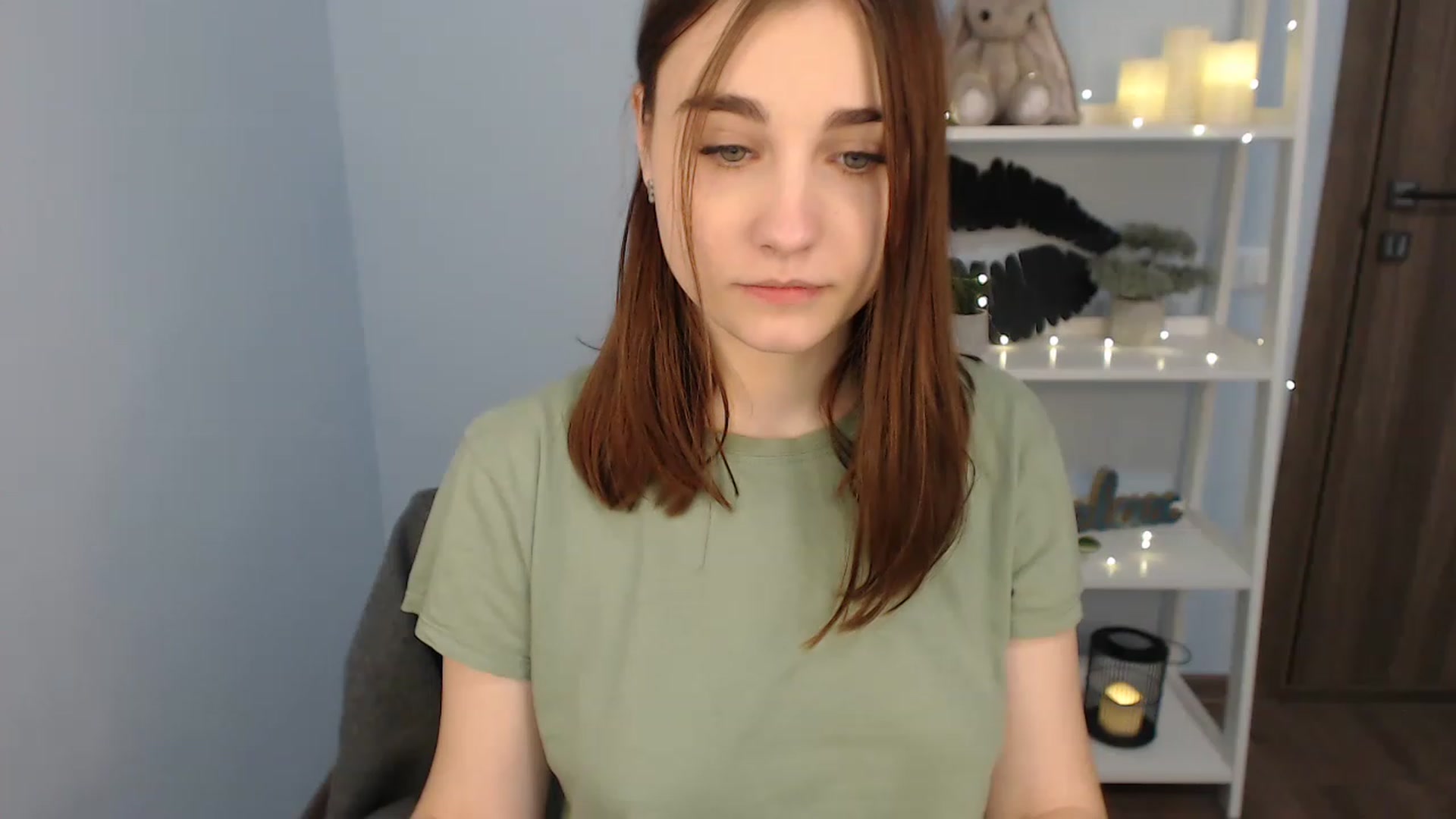 Gallery image thumbnail from LaneyGrey's myfreecams stream on, 12/02/2022, 09:57 image 3 of 20