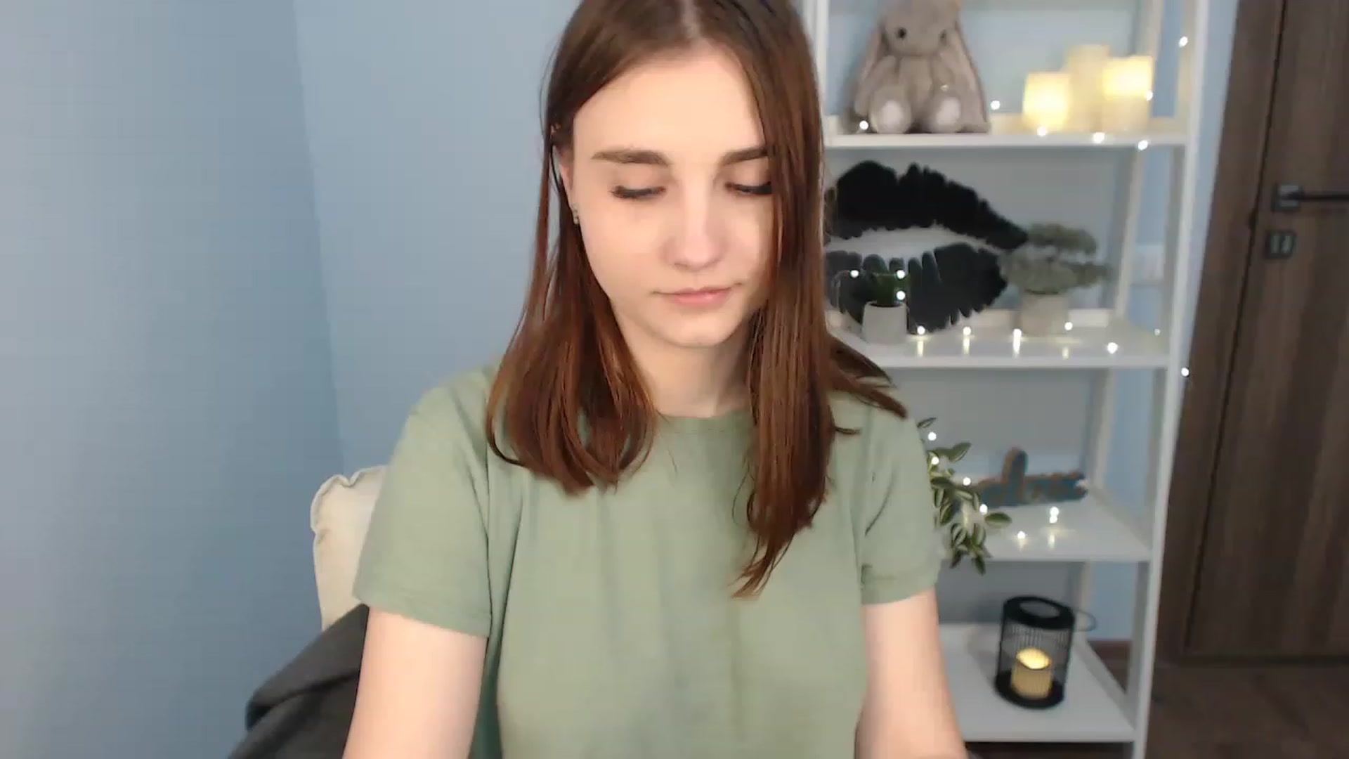 Gallery image thumbnail from LaneyGrey's myfreecams stream on, 12/02/2022, 10:49 image 16 of 20