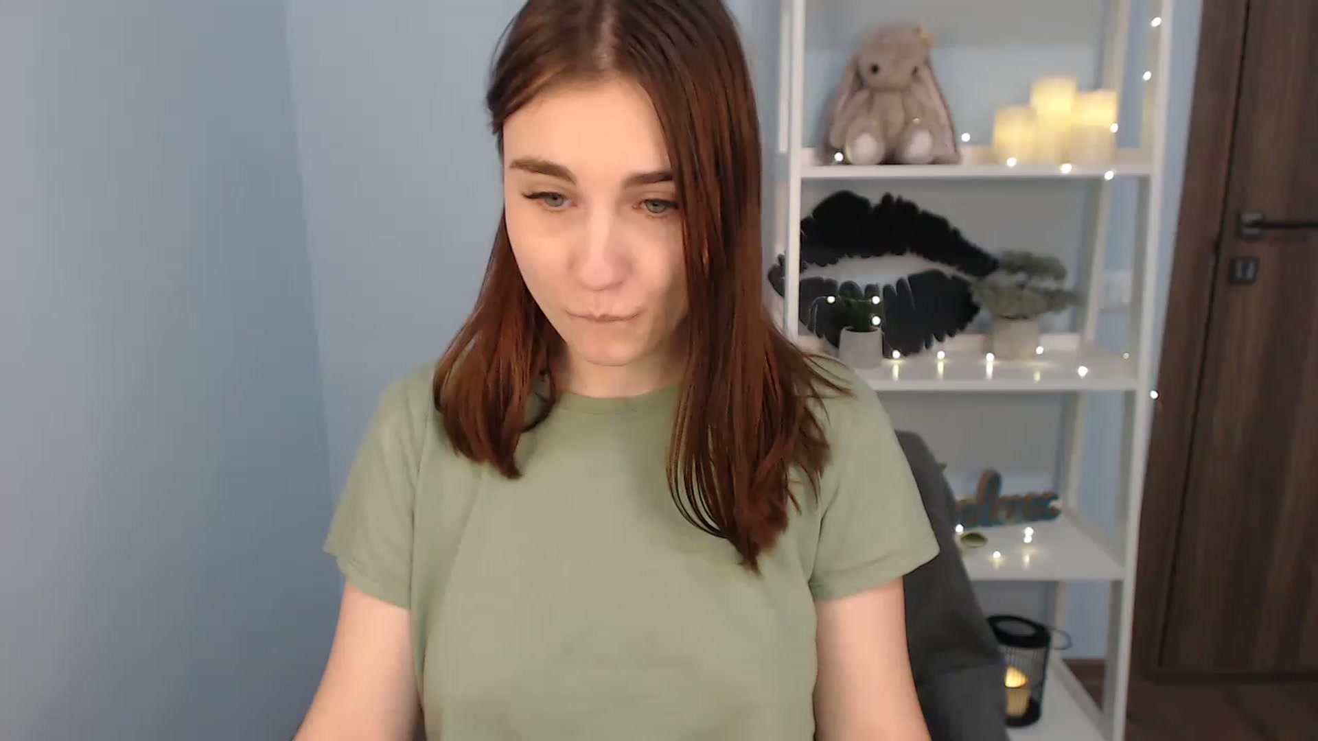 Gallery image thumbnail from LaneyGrey's myfreecams stream on, 12/02/2022, 10:49 image 3 of 20