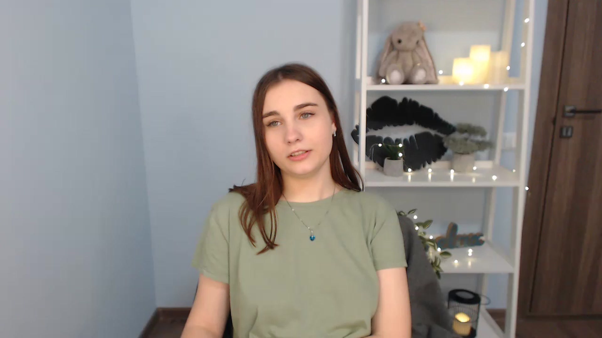 Gallery image thumbnail from LaneyGrey's myfreecams stream on, 12/02/2022, 12:23 image 16 of 20