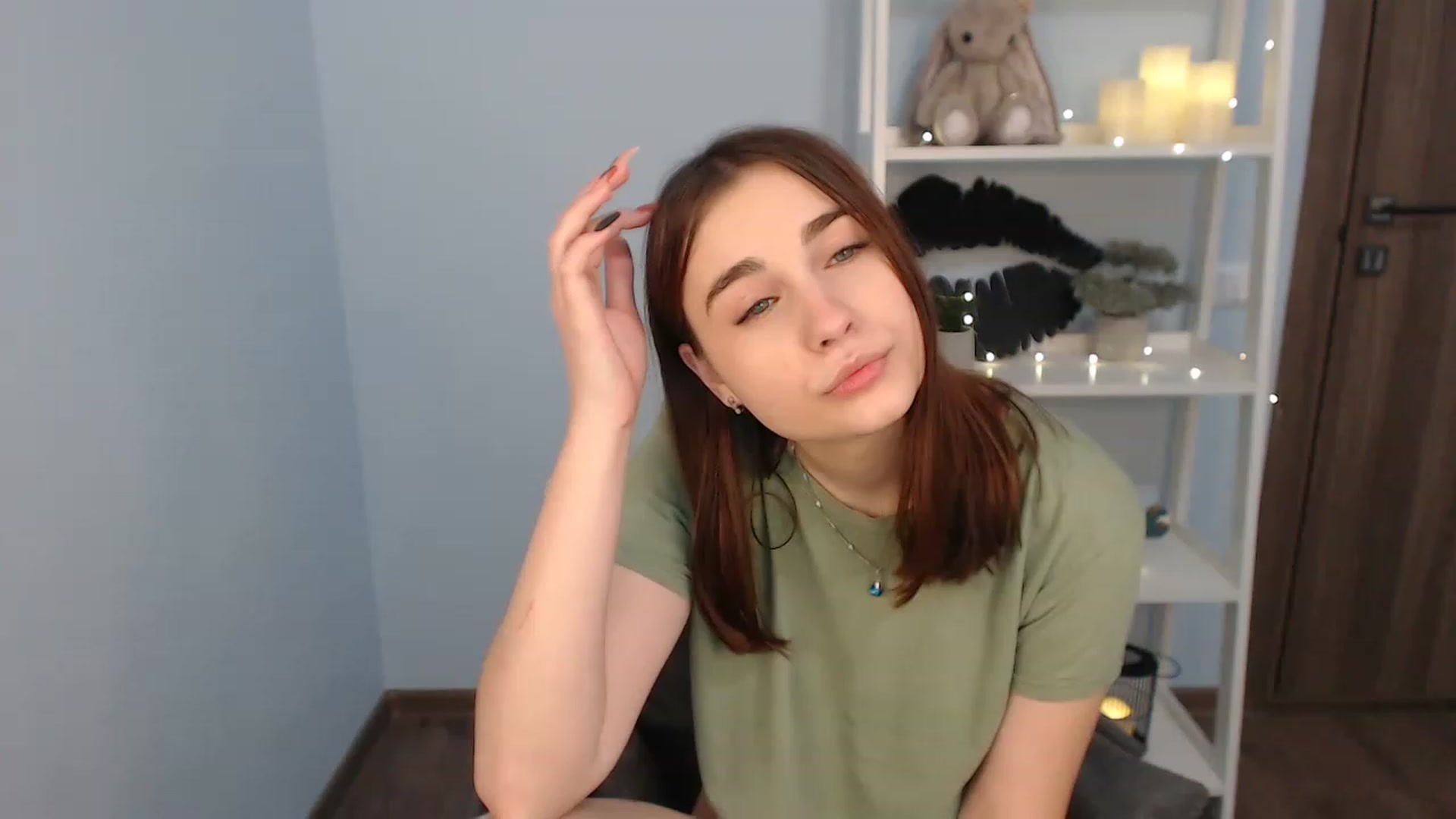 Gallery image thumbnail from LaneyGrey's myfreecams stream on, 12/02/2022, 12:23 image 20 of 20