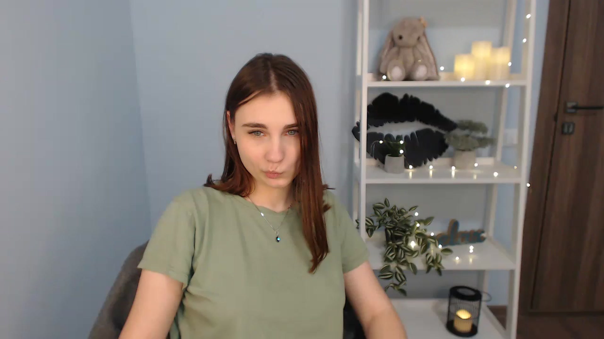 Gallery image thumbnail from LaneyGrey's myfreecams stream on, 12/02/2022, 12:23 image 11 of 20