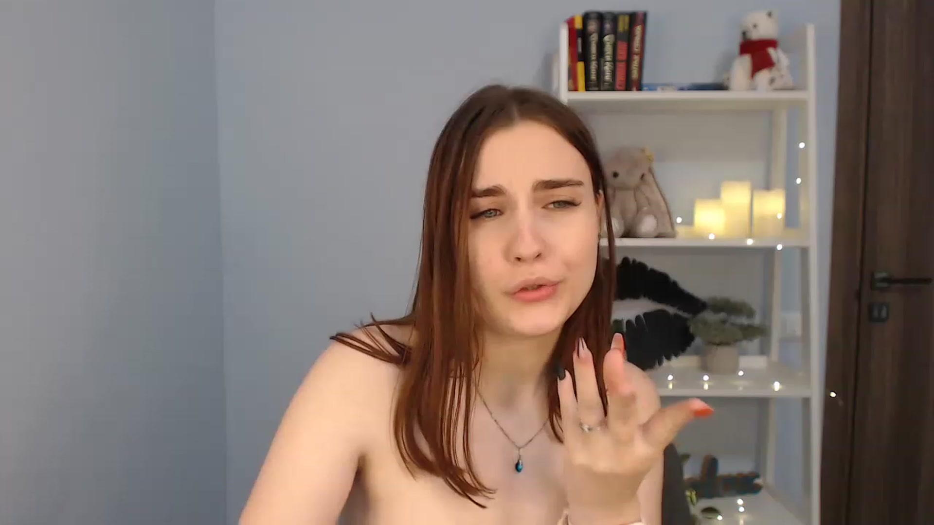 Gallery image thumbnail from LaneyGrey's myfreecams stream on, 12/03/2022, 12:17 image 16 of 20