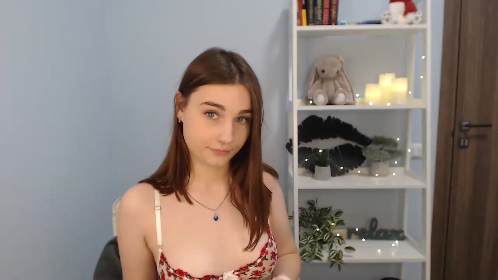Gallery image thumbnail from LaneyGrey's myfreecams stream on, 12/06/2022, 12:45 image 19 of 20