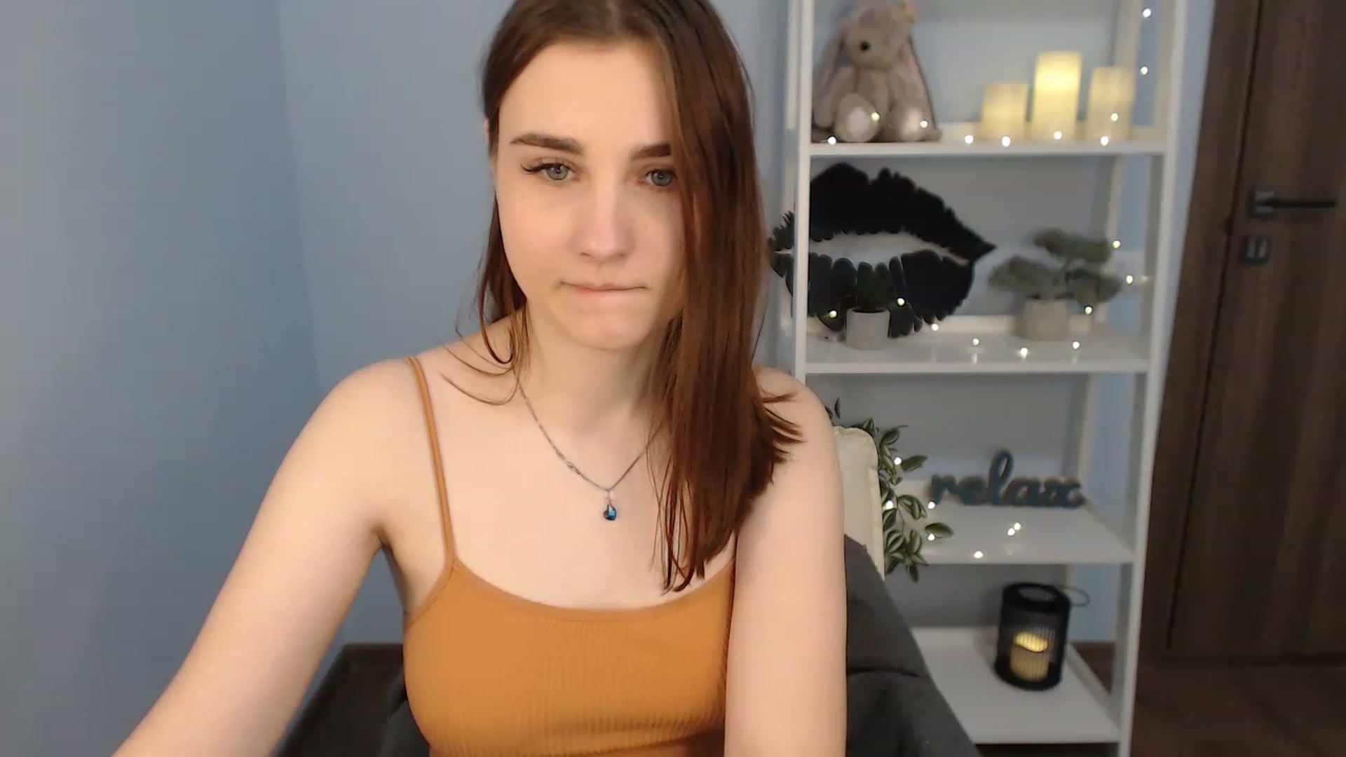 Gallery image thumbnail from LaneyGrey's myfreecams stream on, 12/26/2022, 09:36 image 8 of 20