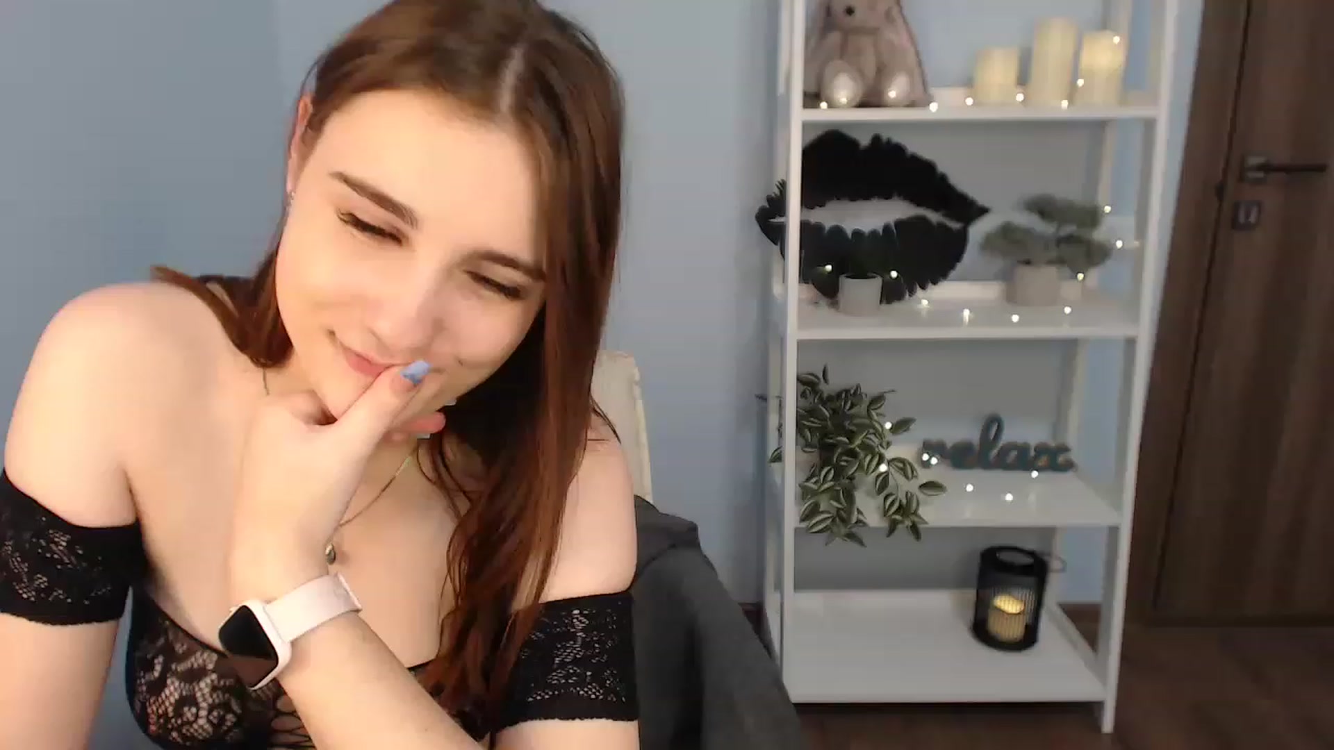 Gallery image thumbnail from LaneyGrey's myfreecams stream on, 12/27/2022, 12:48 image 16 of 20