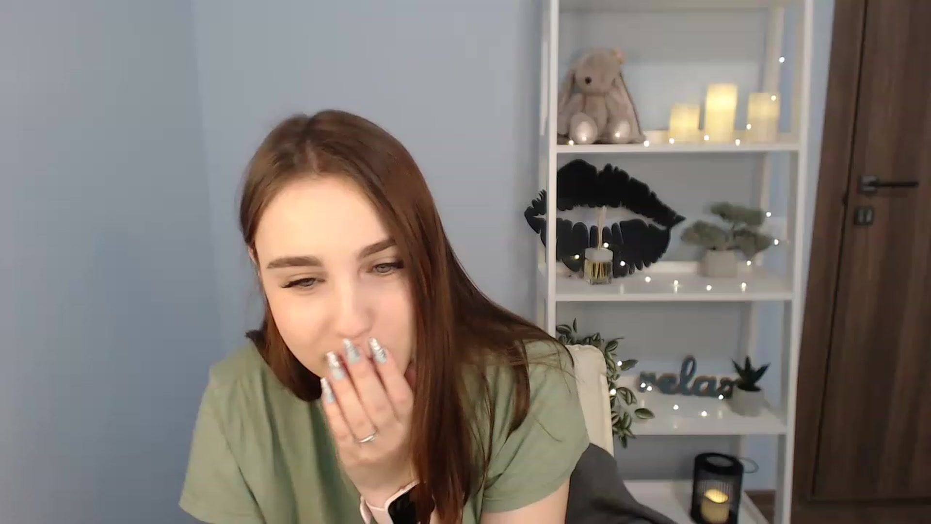 Gallery image thumbnail from LaneyGrey's myfreecams stream on, 01/04/2023, 09:38 image 2 of 20