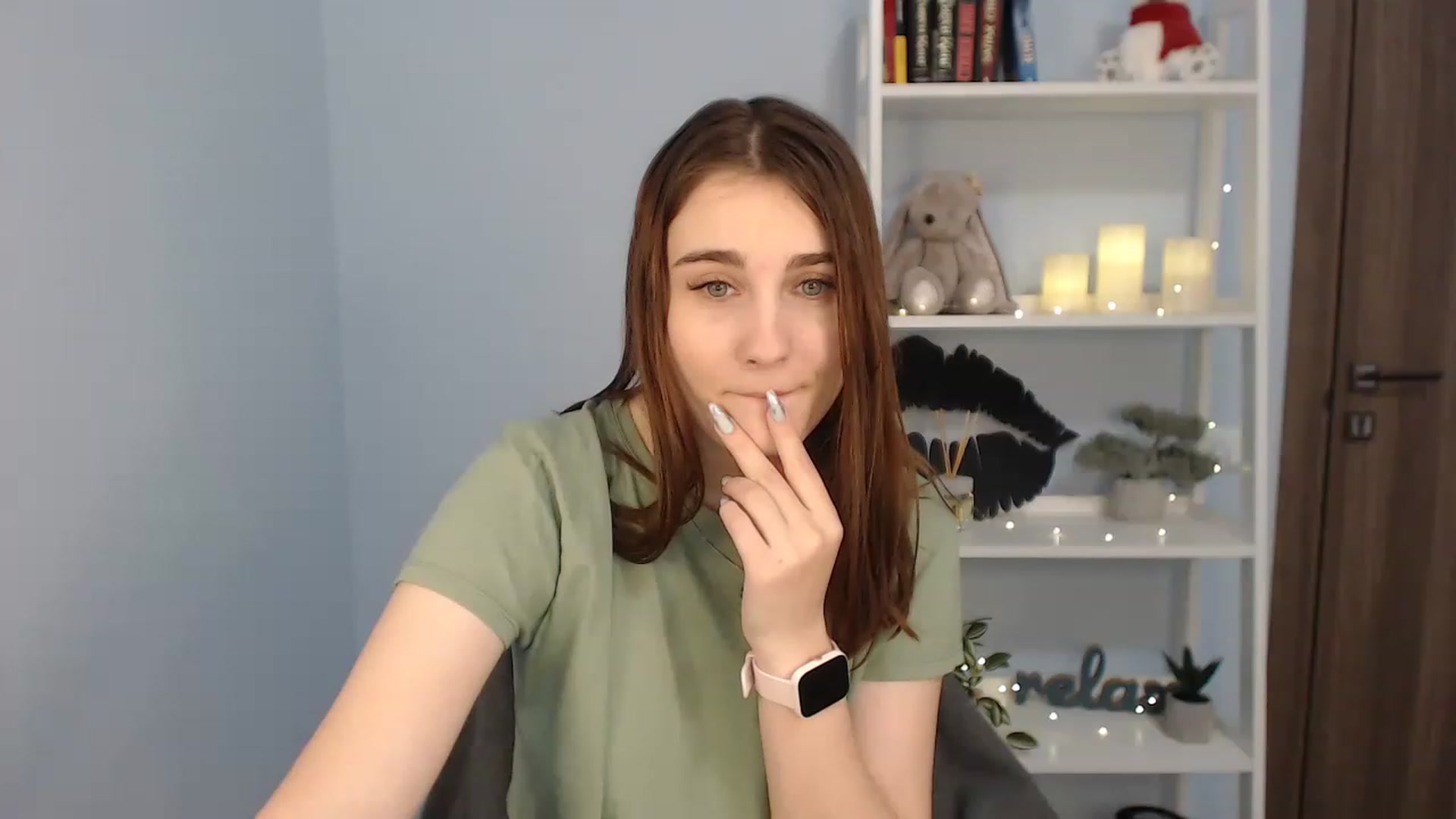 Gallery image thumbnail from LaneyGrey's myfreecams stream on, 01/07/2023, 12:48 image 17 of 20