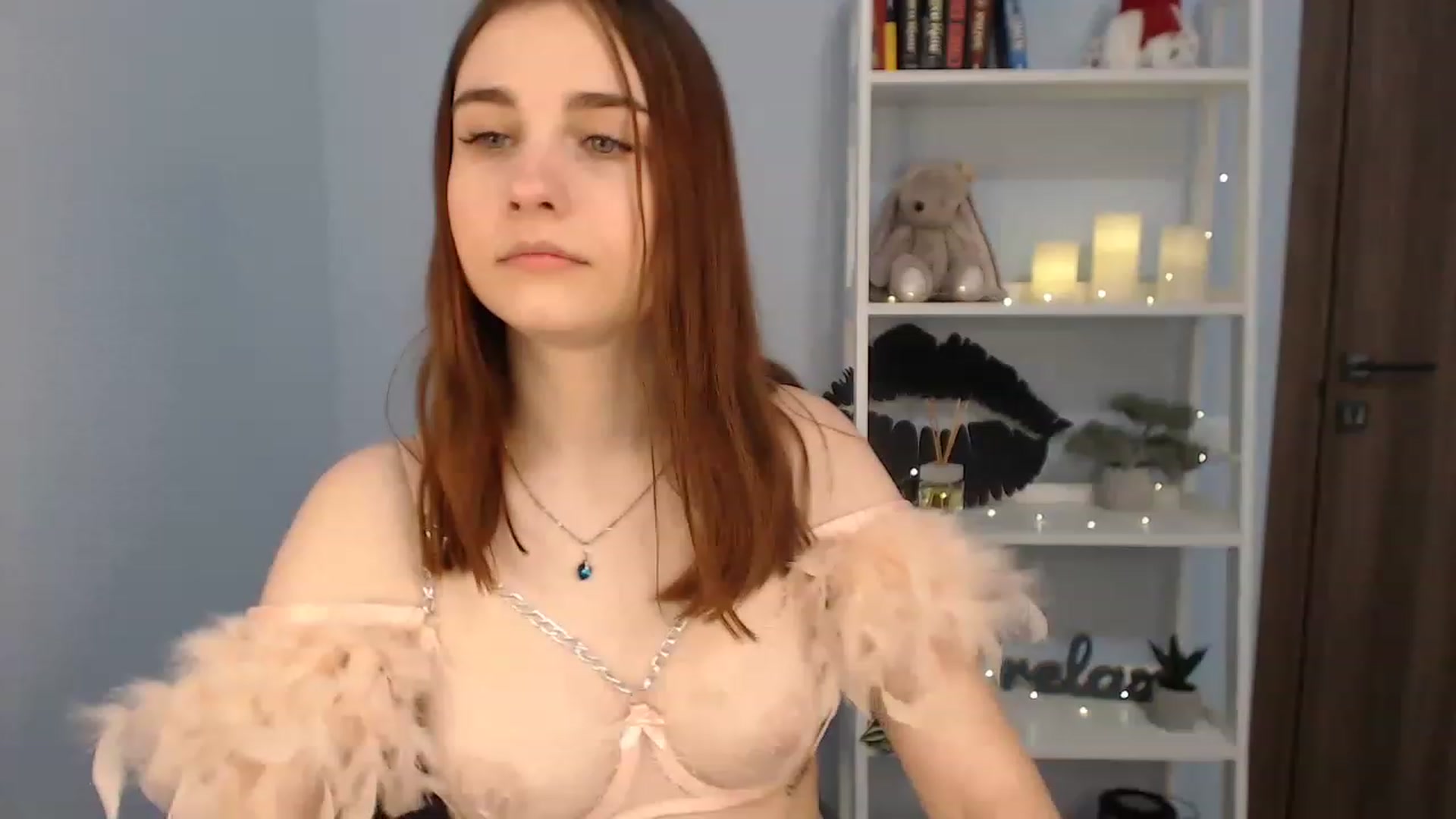 Gallery image thumbnail from LaneyGrey's myfreecams stream on, 01/09/2023, 11:50 image 8 of 20