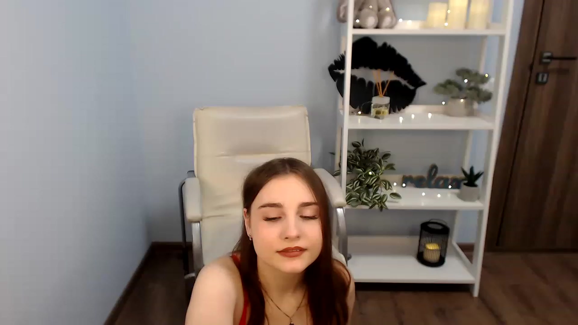 Gallery image thumbnail from LaneyGrey's myfreecams stream on, 01/13/2023, 08:46 image 18 of 20