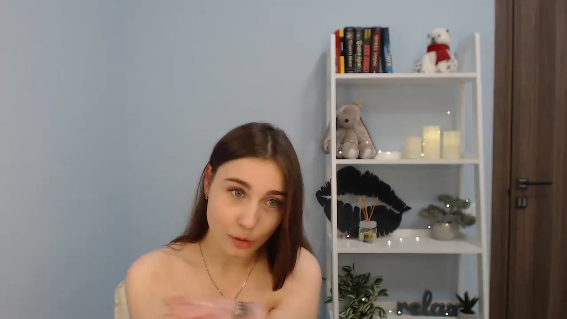 Gallery image thumbnail from LaneyGrey's myfreecams stream on, 01/13/2023, 12:36 image 8 of 20