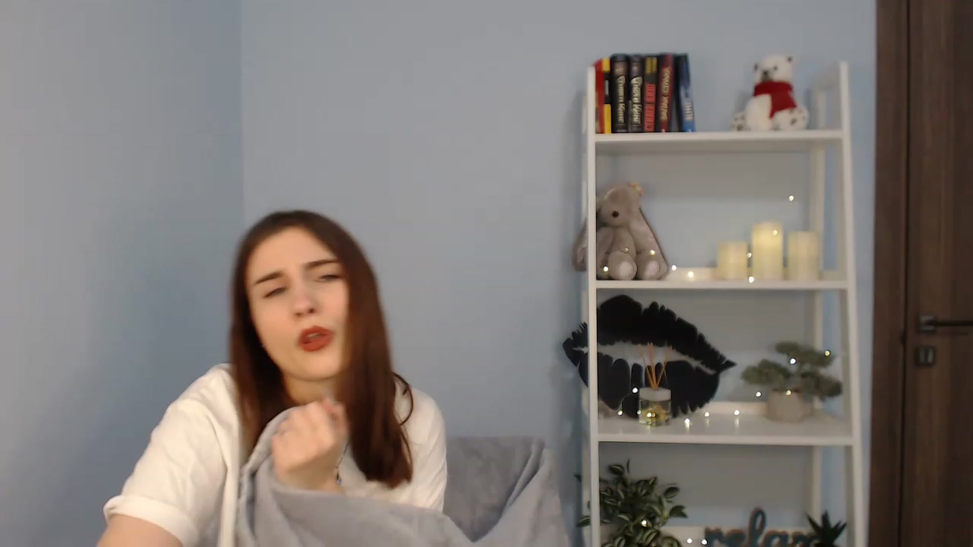Gallery image thumbnail from LaneyGrey's myfreecams stream on, 01/15/2023, 12:44 image 3 of 20