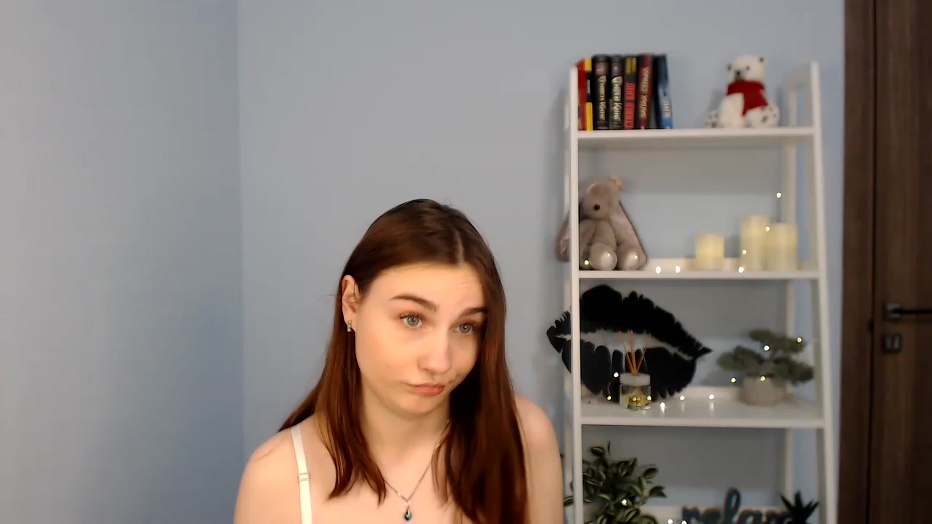 Gallery image thumbnail from LaneyGrey's myfreecams stream on, 01/16/2023, 13:40 image 11 of 20