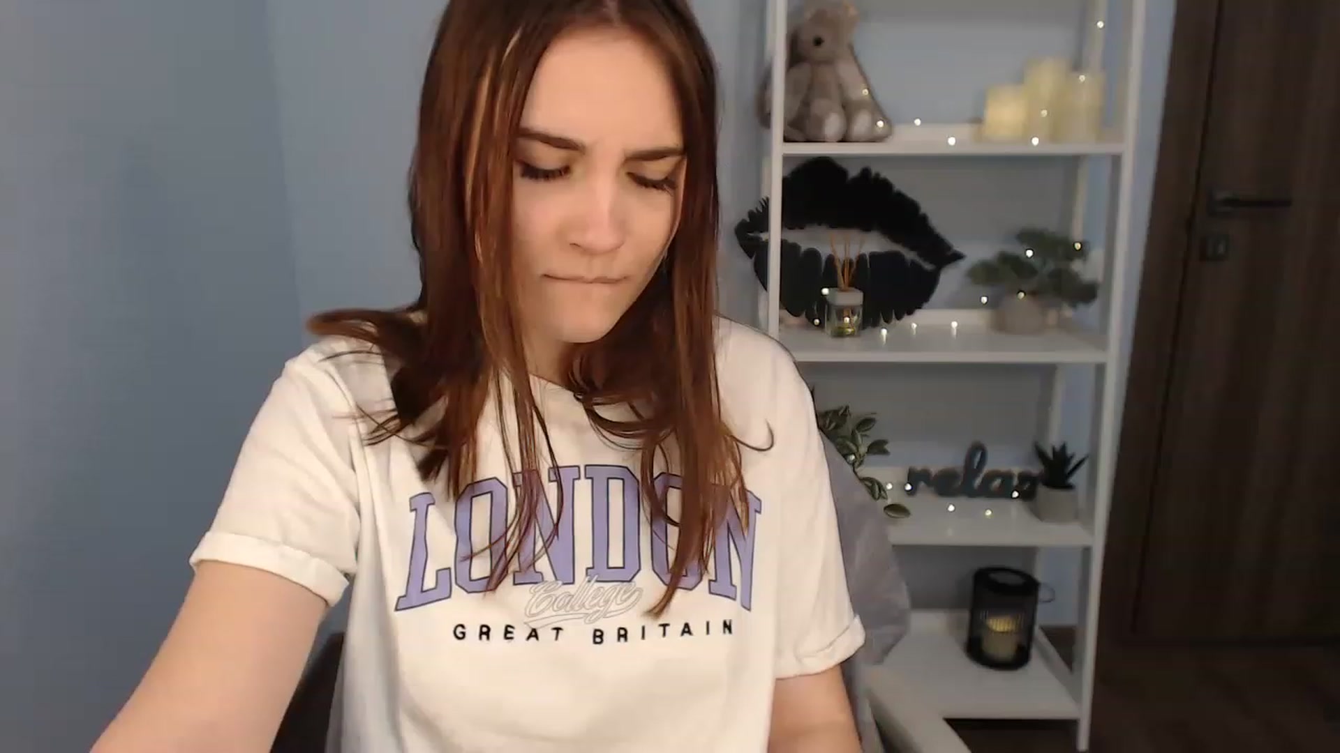 Gallery image thumbnail from LaneyGrey's myfreecams stream on, 01/22/2023, 09:18 image 8 of 20
