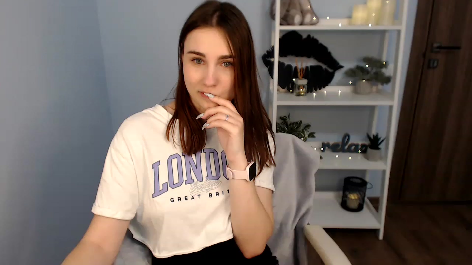 Gallery image thumbnail from LaneyGrey's myfreecams stream on, 01/22/2023, 11:38 image 6 of 20
