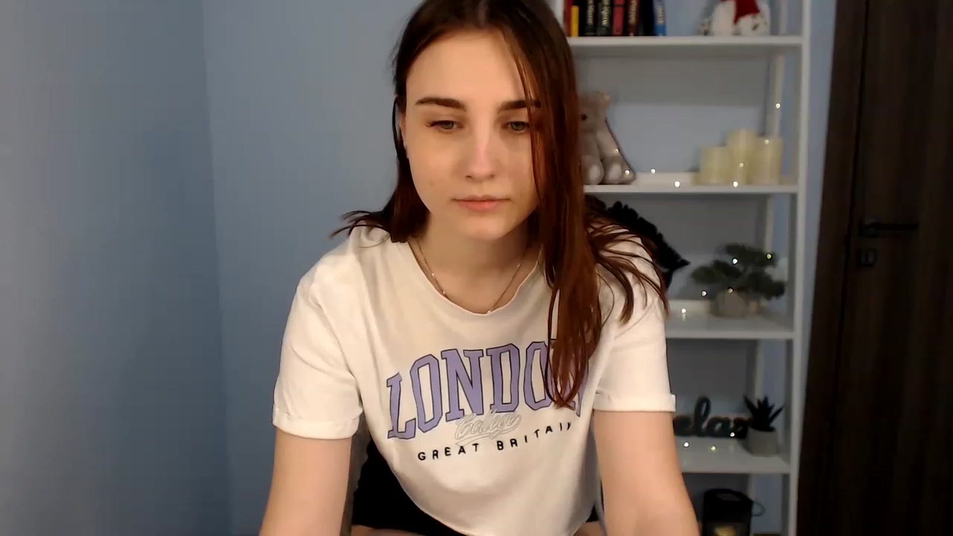 Gallery image thumbnail from LaneyGrey's myfreecams stream on, 01/22/2023, 11:38 image 19 of 20