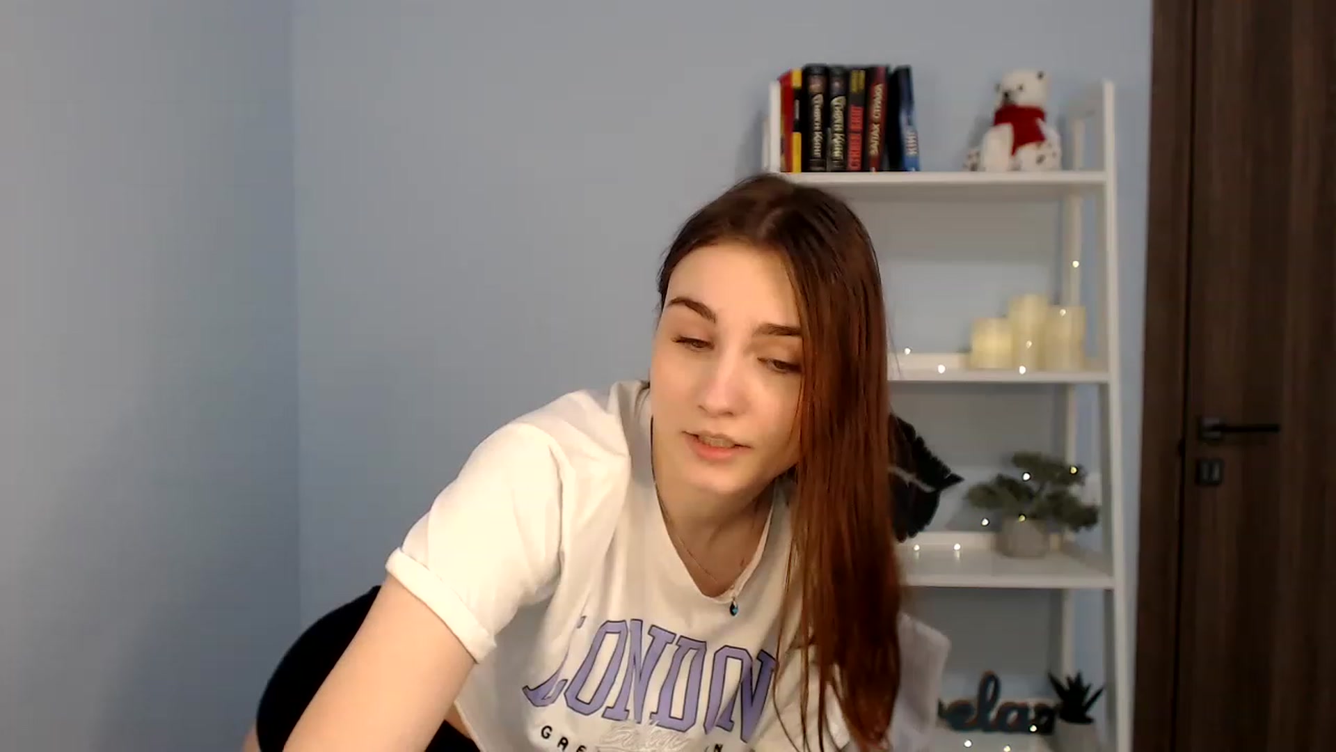 Gallery image thumbnail from LaneyGrey's myfreecams stream on, 01/22/2023, 11:38 image 16 of 20