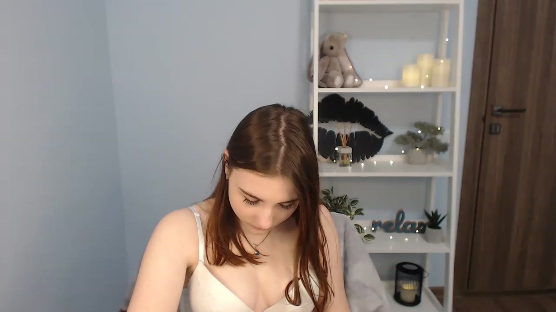 Gallery image thumbnail from LaneyGrey's myfreecams stream on, 01/23/2023, 09:20 image 2 of 20