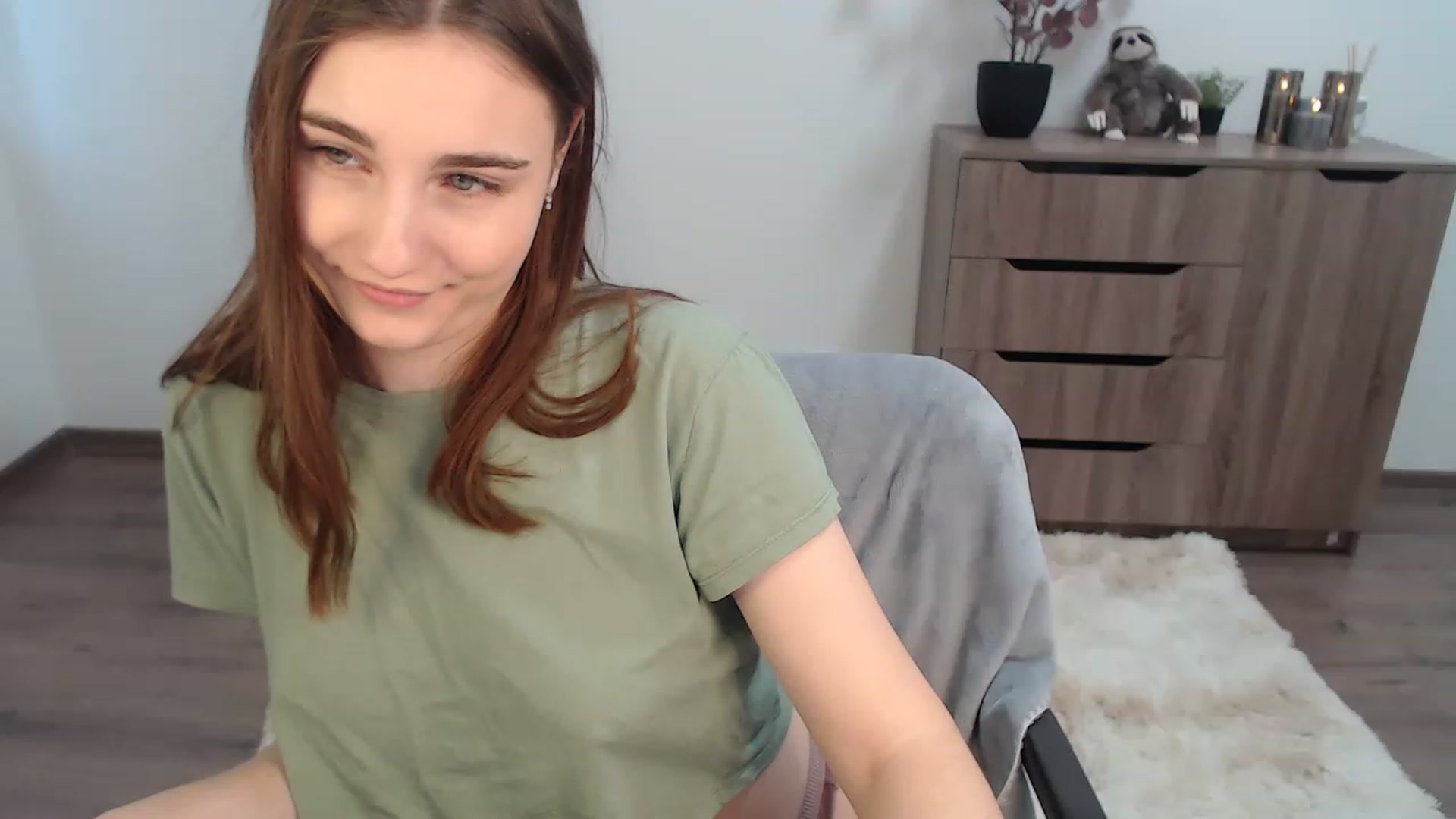 Gallery image thumbnail from LaneyGrey's myfreecams stream on, 01/30/2023, 09:11 image 3 of 20