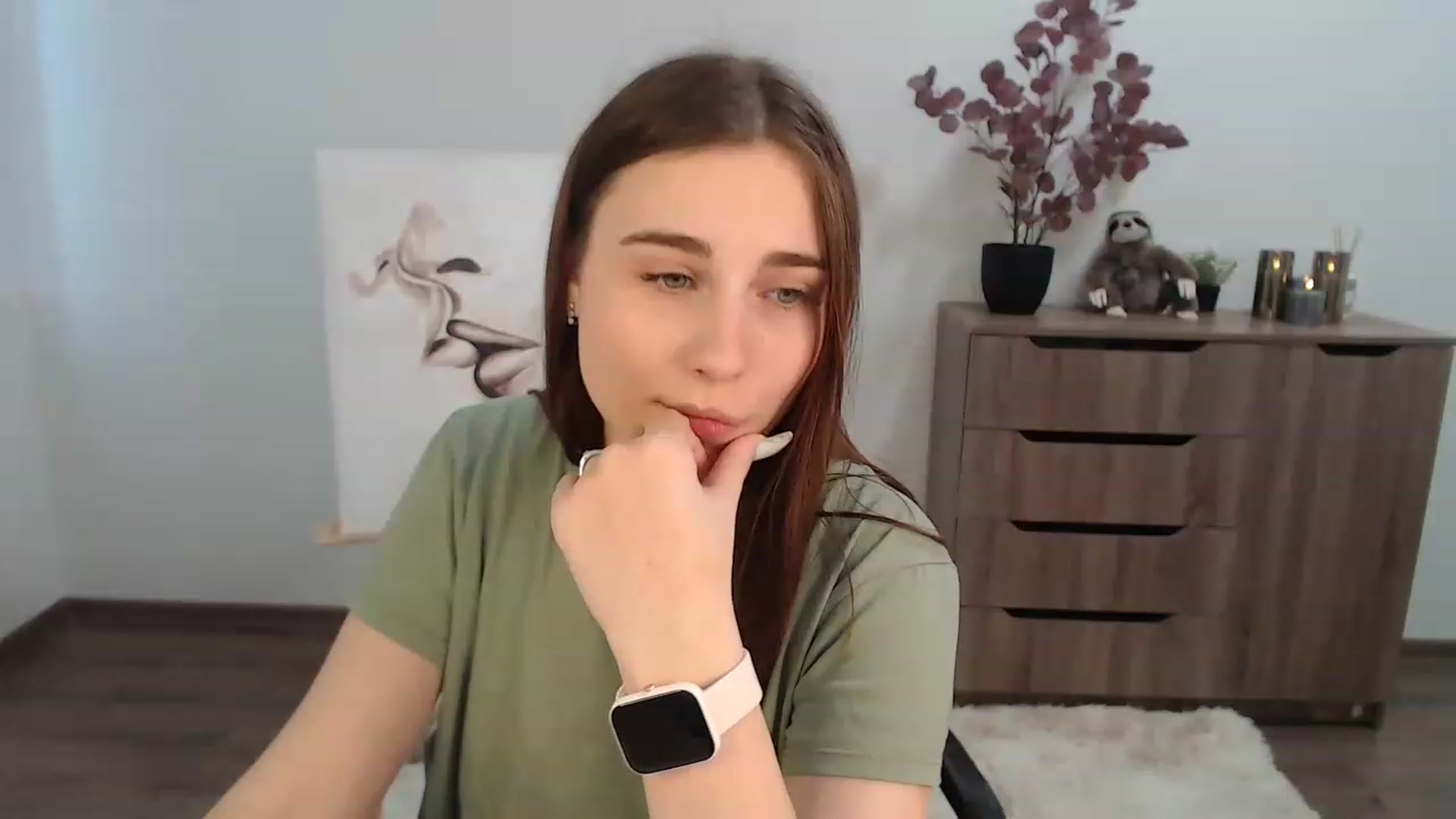 Gallery image thumbnail from LaneyGrey's myfreecams stream on, 01/30/2023, 10:38 image 5 of 20