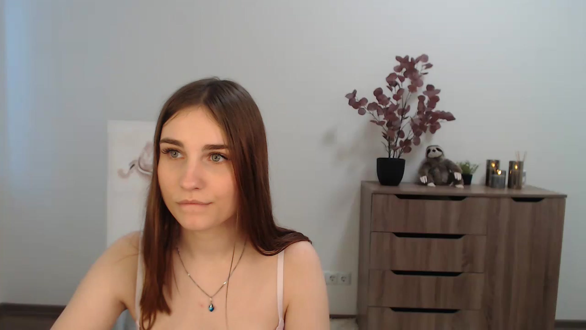 Gallery image thumbnail from LaneyGrey's myfreecams stream on, 02/02/2023, 10:39 image 17 of 20