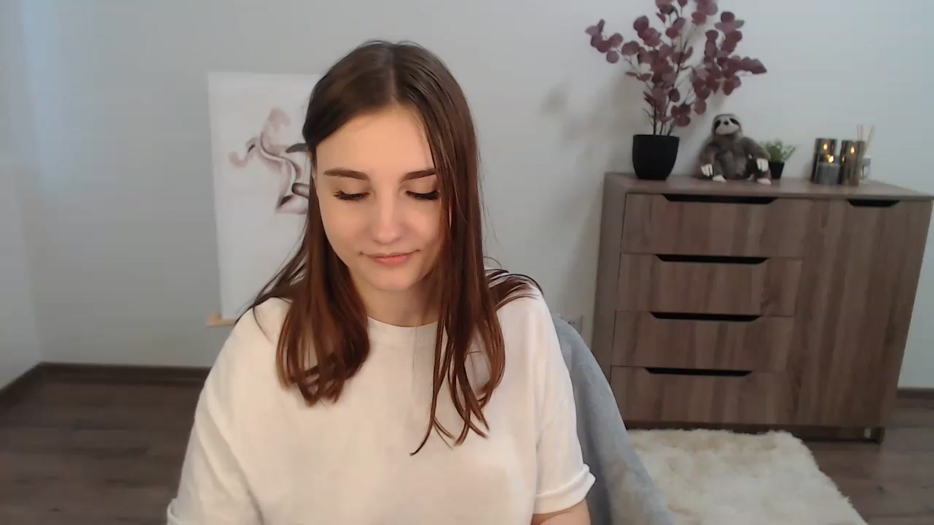 Gallery image thumbnail from LaneyGrey's myfreecams stream on, 02/03/2023, 10:04 image 5 of 20