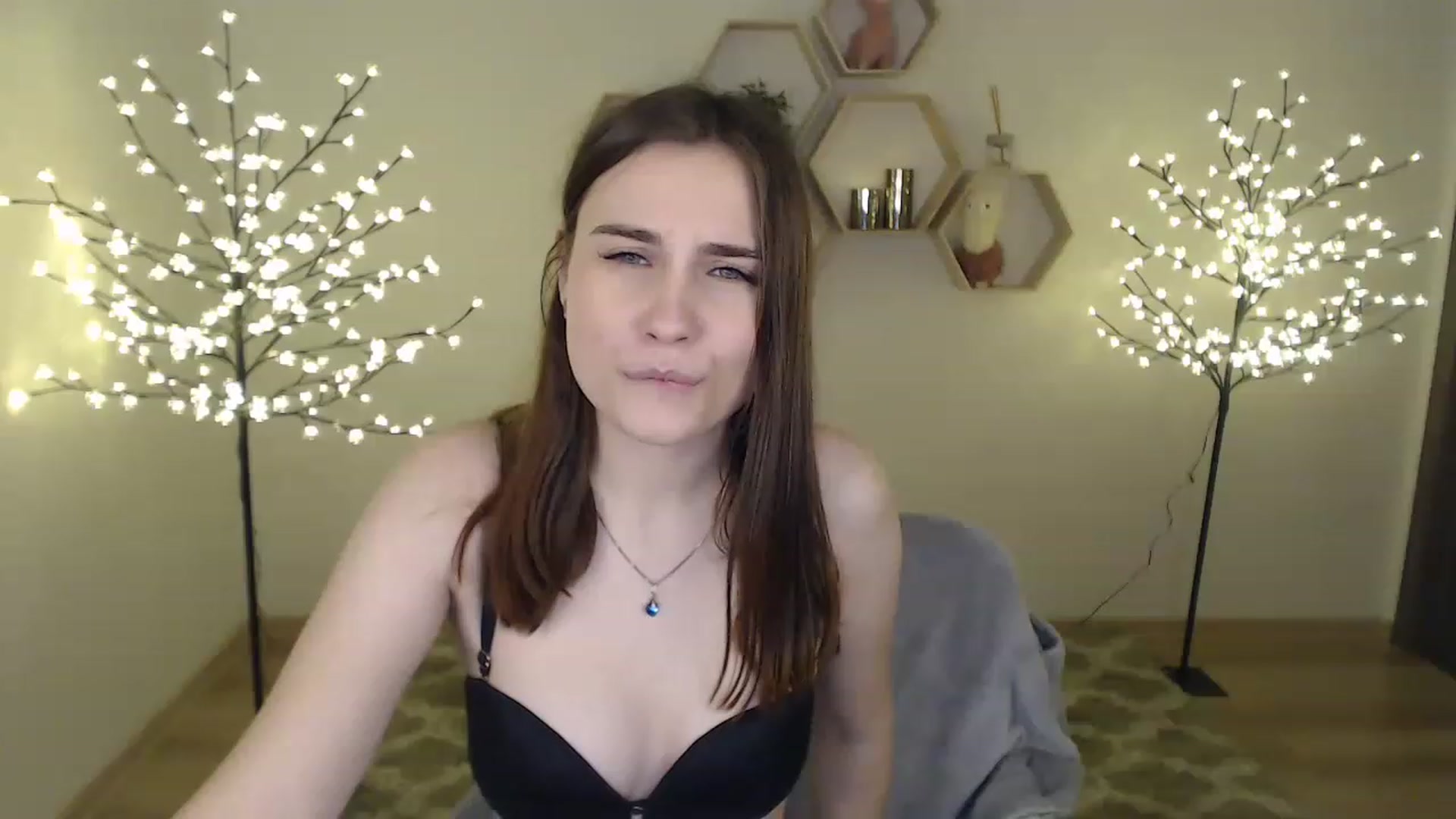 Gallery image thumbnail from LaneyGrey's myfreecams stream on, 02/04/2023, 12:01 image 5 of 20