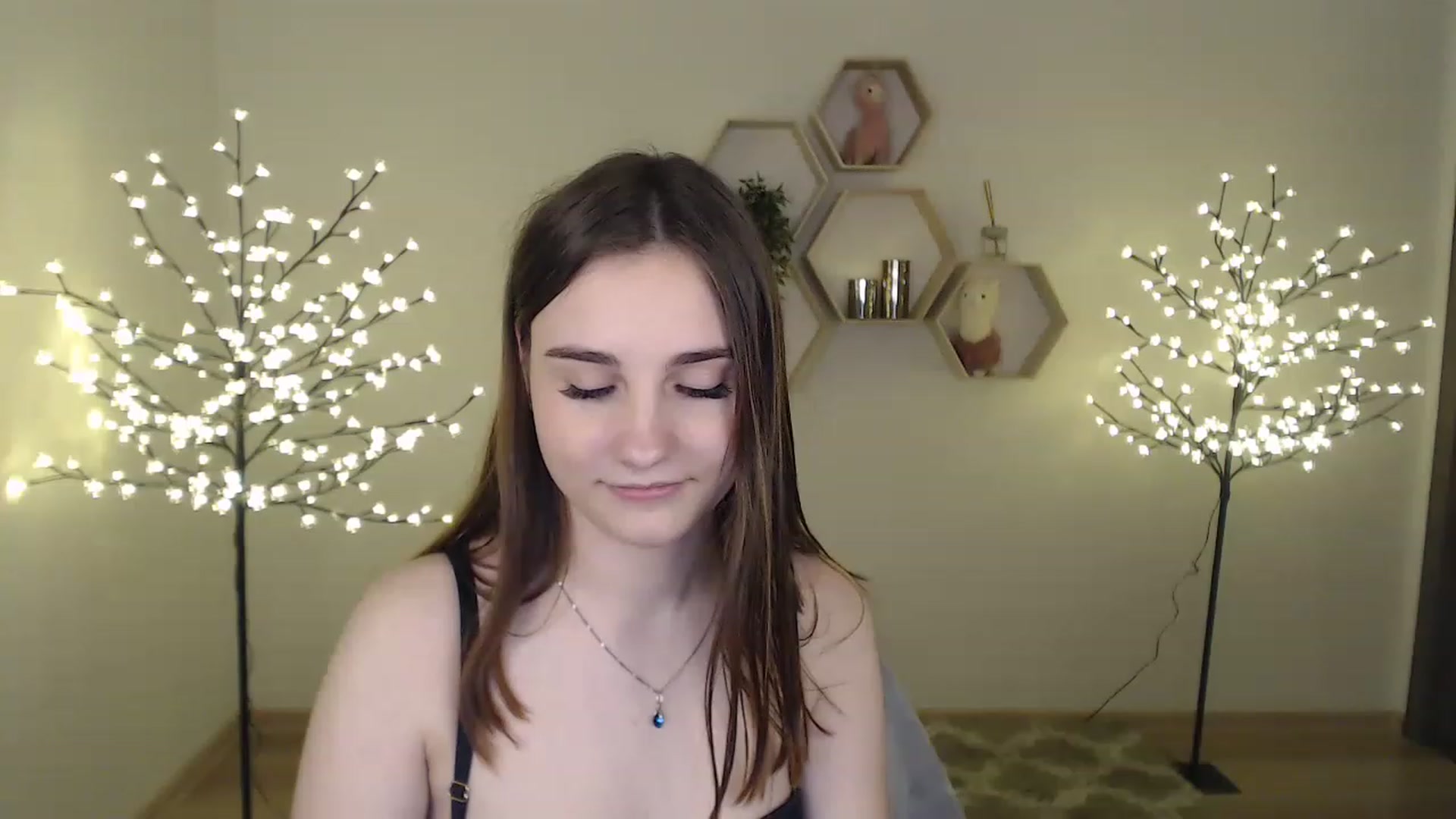 Gallery image thumbnail from LaneyGrey's myfreecams stream on, 02/04/2023, 12:47 image 3 of 20
