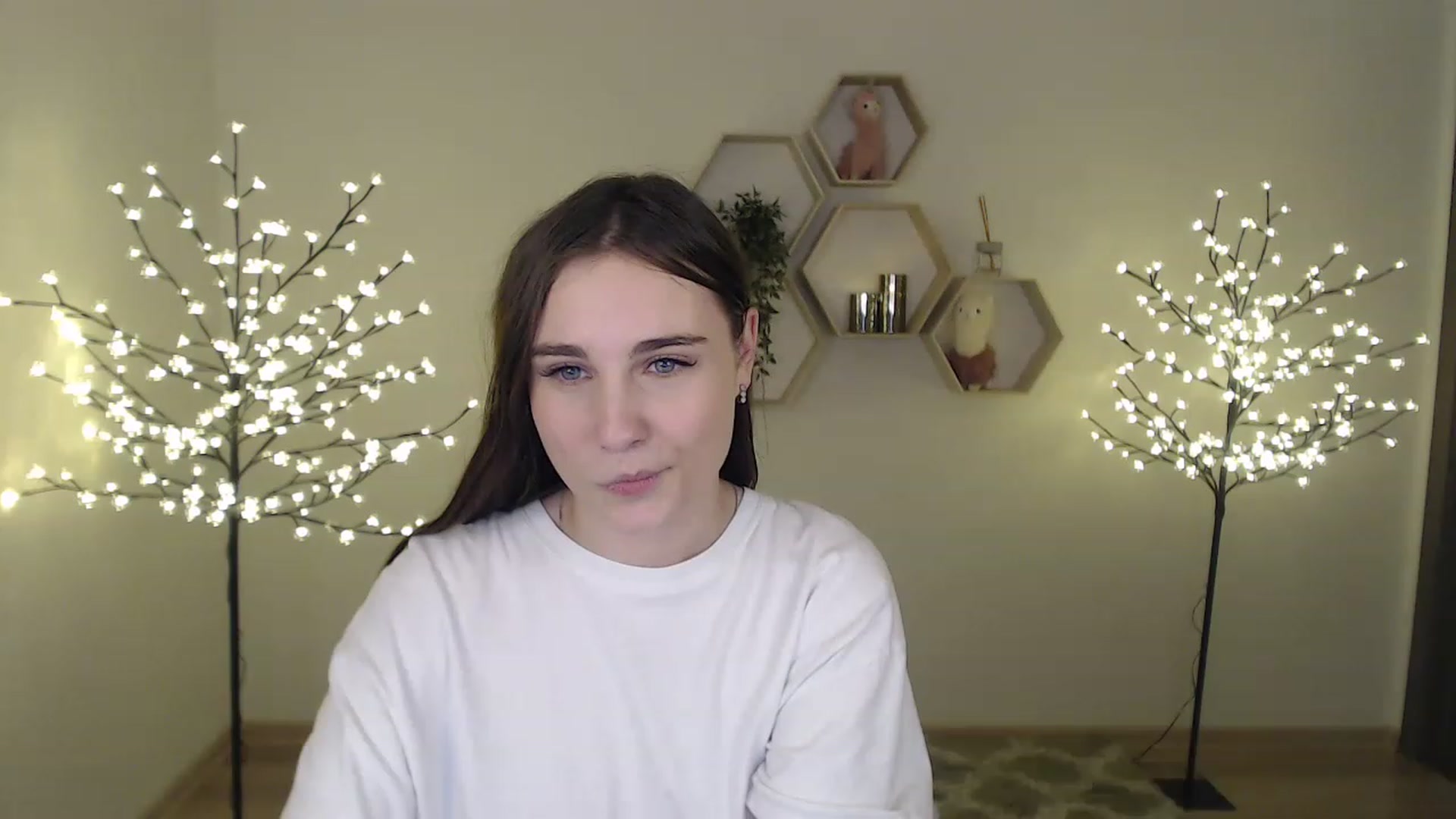 Gallery image thumbnail from LaneyGrey's myfreecams stream on, 02/05/2023, 12:24 image 18 of 20