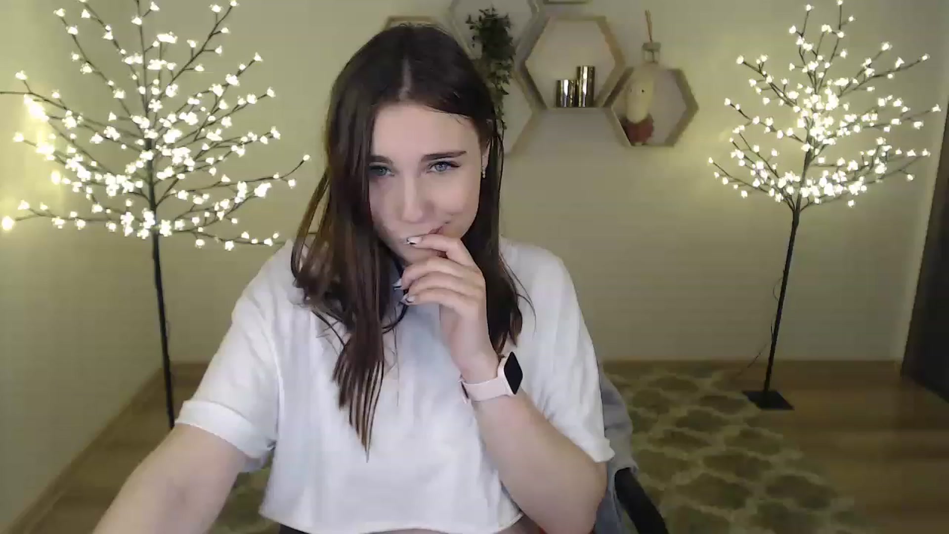 Gallery image thumbnail from LaneyGrey's myfreecams stream on, 02/05/2023, 12:24 image 9 of 20