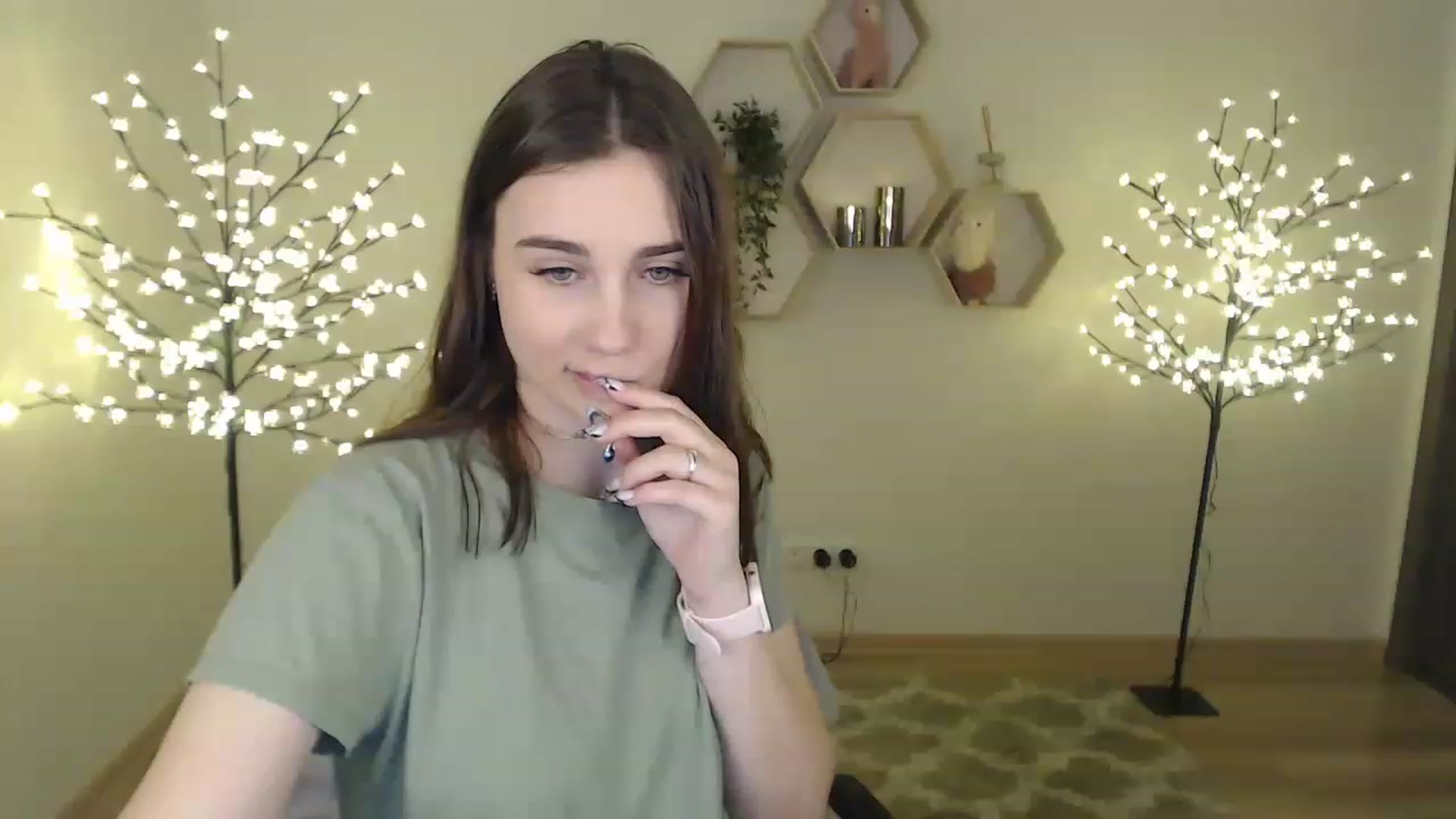 Gallery image thumbnail from LaneyGrey's myfreecams stream on, 02/06/2023, 09:05 image 17 of 20