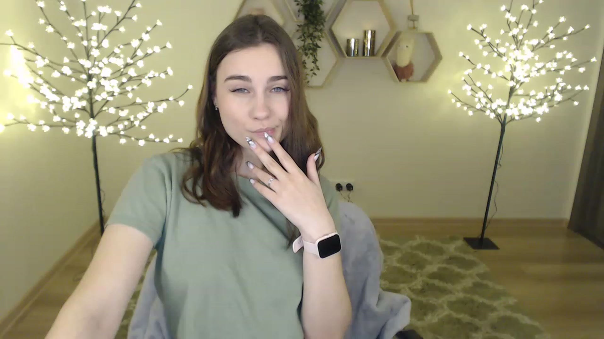 Gallery image thumbnail from LaneyGrey's myfreecams stream on, 02/06/2023, 09:05 image 5 of 20