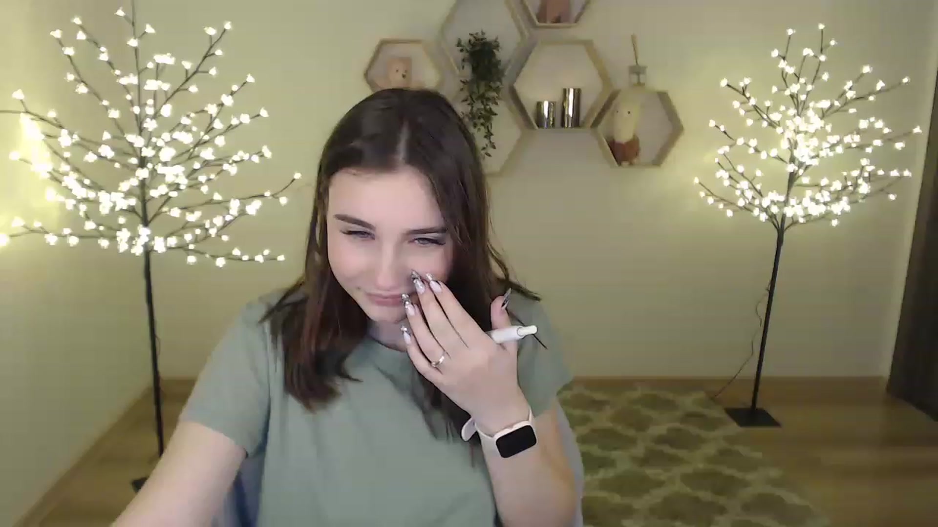 Gallery image thumbnail from LaneyGrey's myfreecams stream on, 02/06/2023, 11:01 image 3 of 20