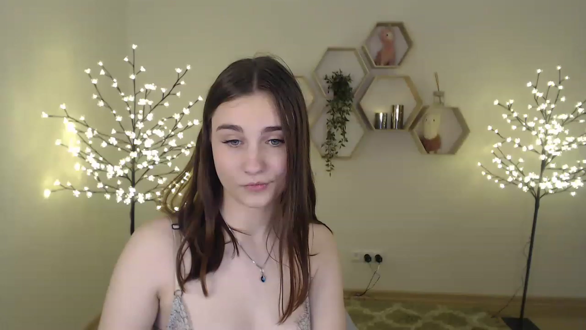 Gallery image thumbnail from LaneyGrey's myfreecams stream on, 02/07/2023, 12:24 image 10 of 20