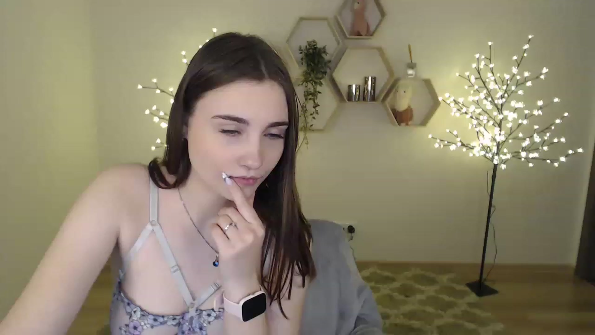 Gallery image thumbnail from LaneyGrey's myfreecams stream on, 02/10/2023, 10:54 image 6 of 20